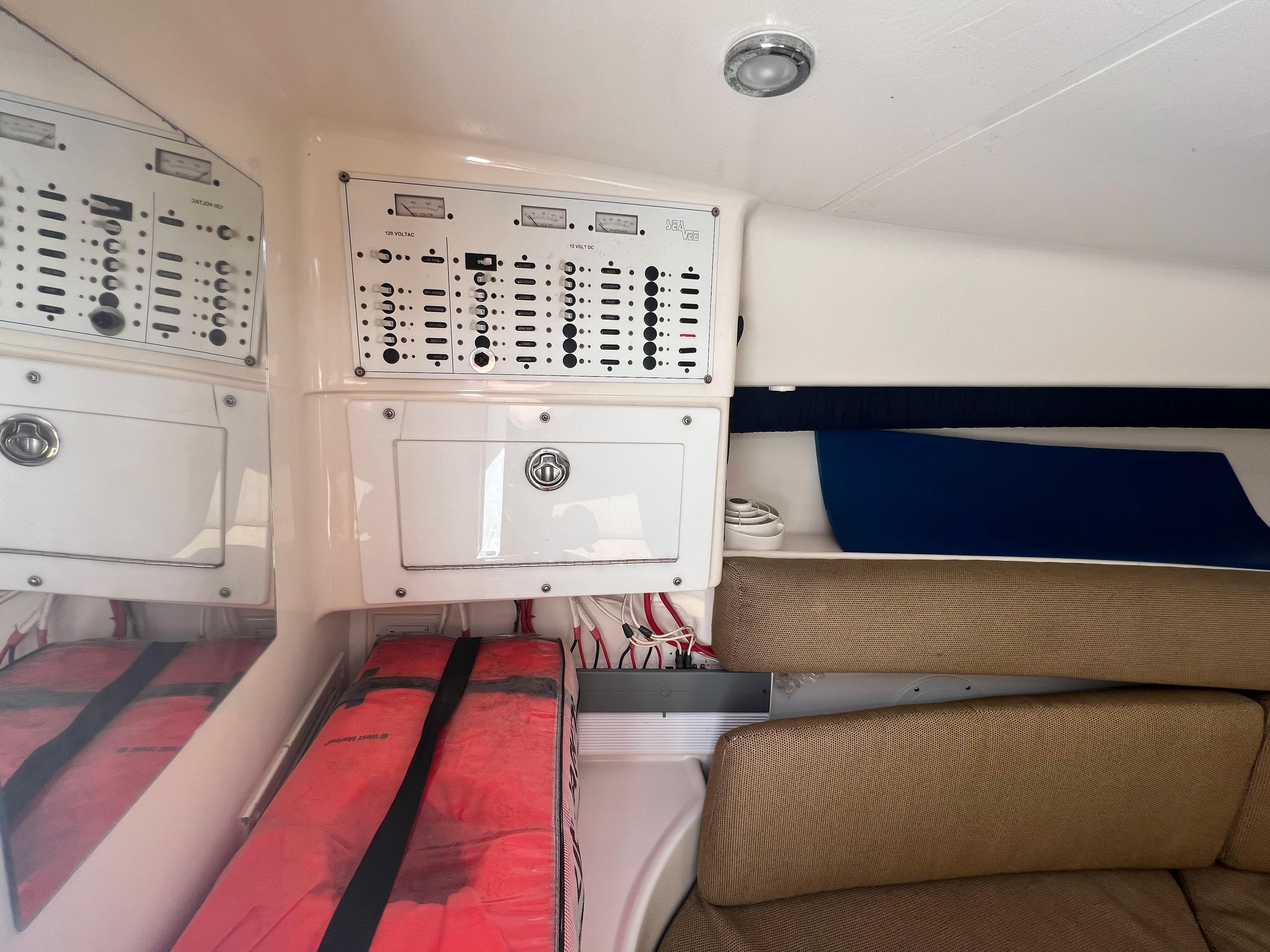 SeaVee 32 Cuddy Diesel-Cabin Electrical