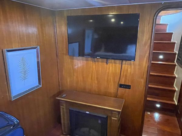 63' Viking, Listing Number 100903490, - Photo No. 30