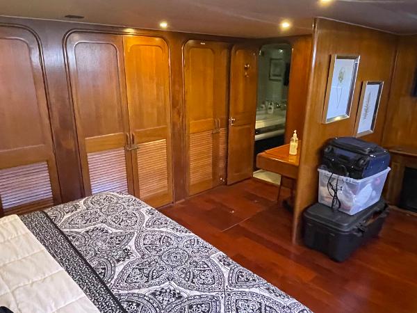 63' Viking, Listing Number 100903490, - Photo No. 37