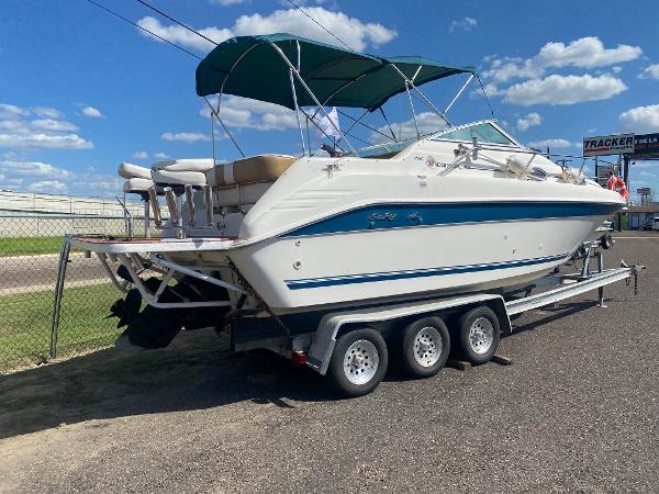 1997 Sea Ray boat for sale, model of the boat is 250 Sundancer & Image # 3 of 7