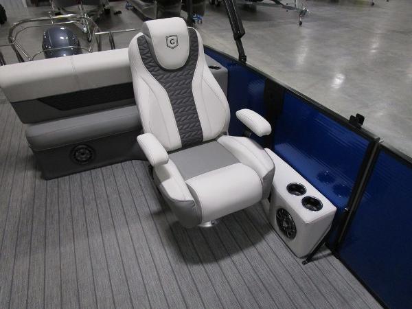 2021 Godfrey Pontoon boat for sale, model of the boat is Monaco 235 SFL iMPACT 29 in. Center Tube & Image # 20 of 39