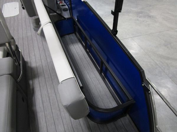 2021 Godfrey Pontoon boat for sale, model of the boat is Monaco 235 SFL iMPACT 29 in. Center Tube & Image # 21 of 39