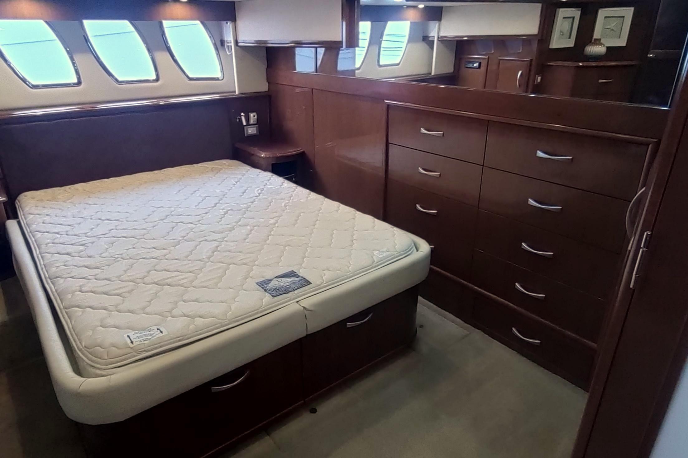 2007 Carver 52 Voyager #TBBJCA52 inventory image at Sun Country Yachts, South Lake Union (Seattle)