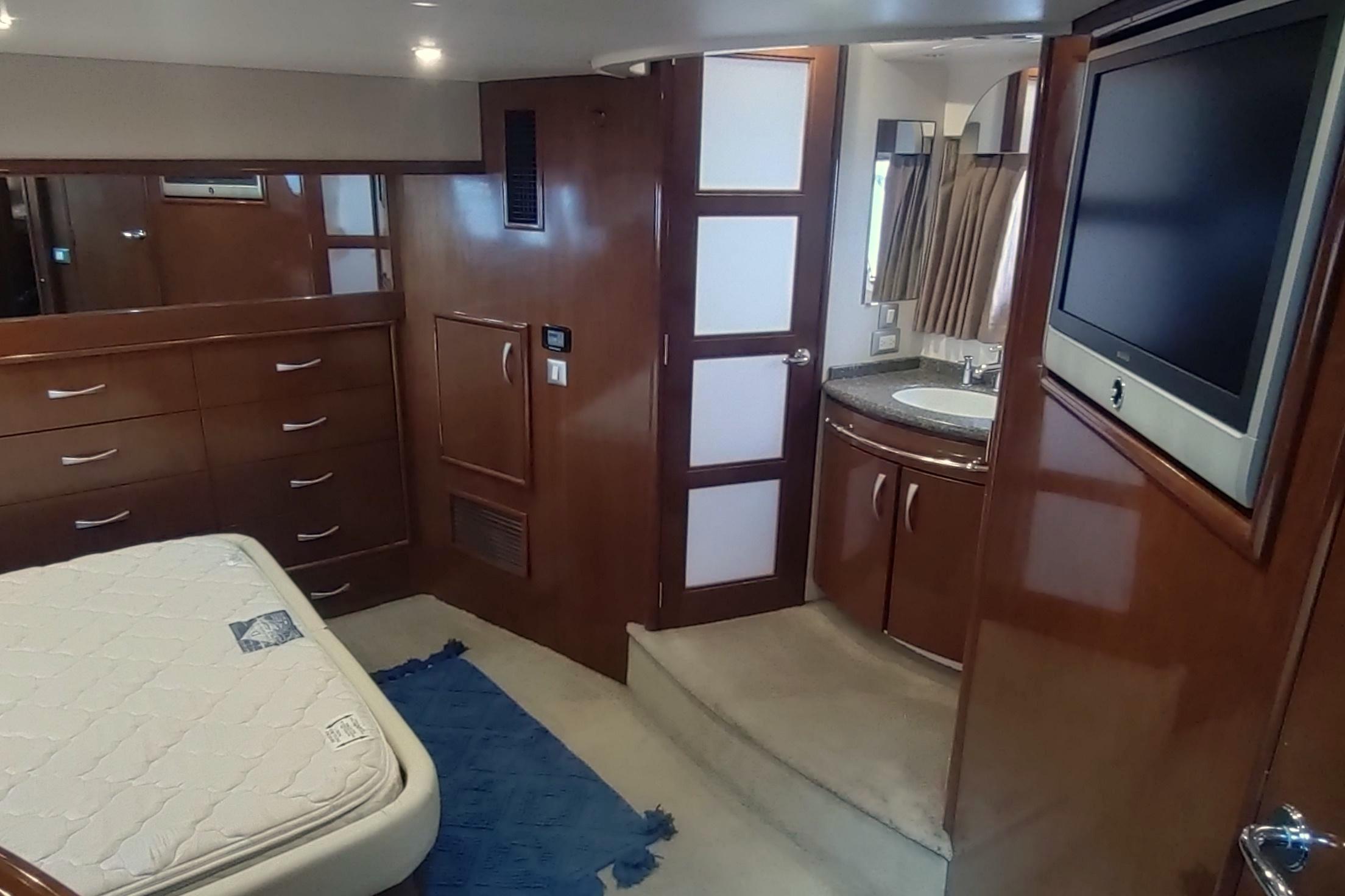 2007 Carver 52 Voyager #TBBJCA52 inventory image at Sun Country Yachts, South Lake Union (Seattle)