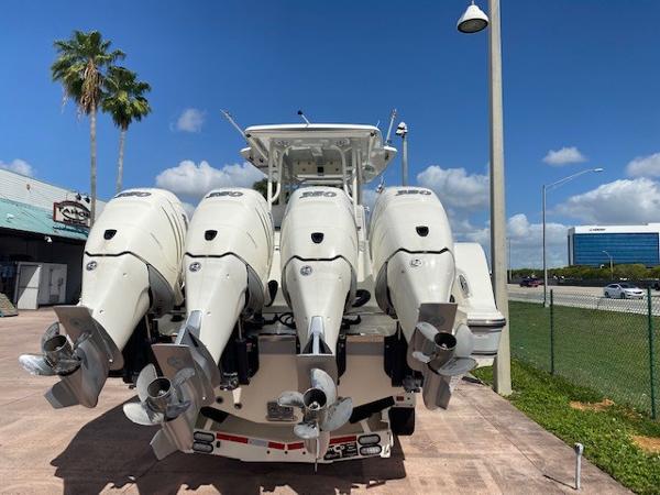 2019 Mako boat for sale, model of the boat is 414 CC Family Edition & Image # 3 of 108