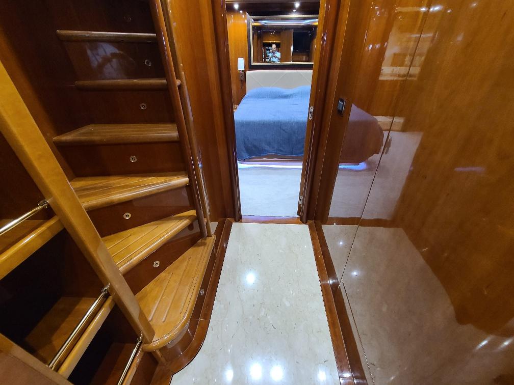 Ferretti Yachts-94 2004-Noahs FL-US-9383493 | Thumbnail