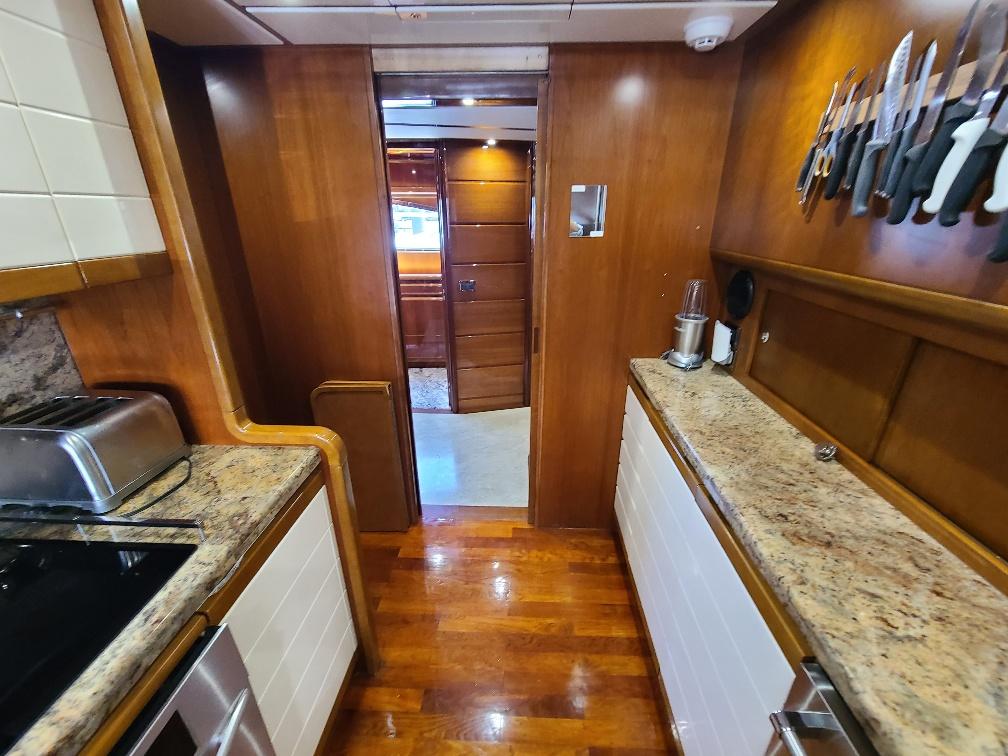 Ferretti Yachts-94 2004-Noahs FL-US-9383493 | Thumbnail