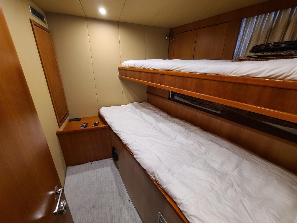 Ferretti Yachts-94 2004-Noahs FL-US-9383493 | Thumbnail