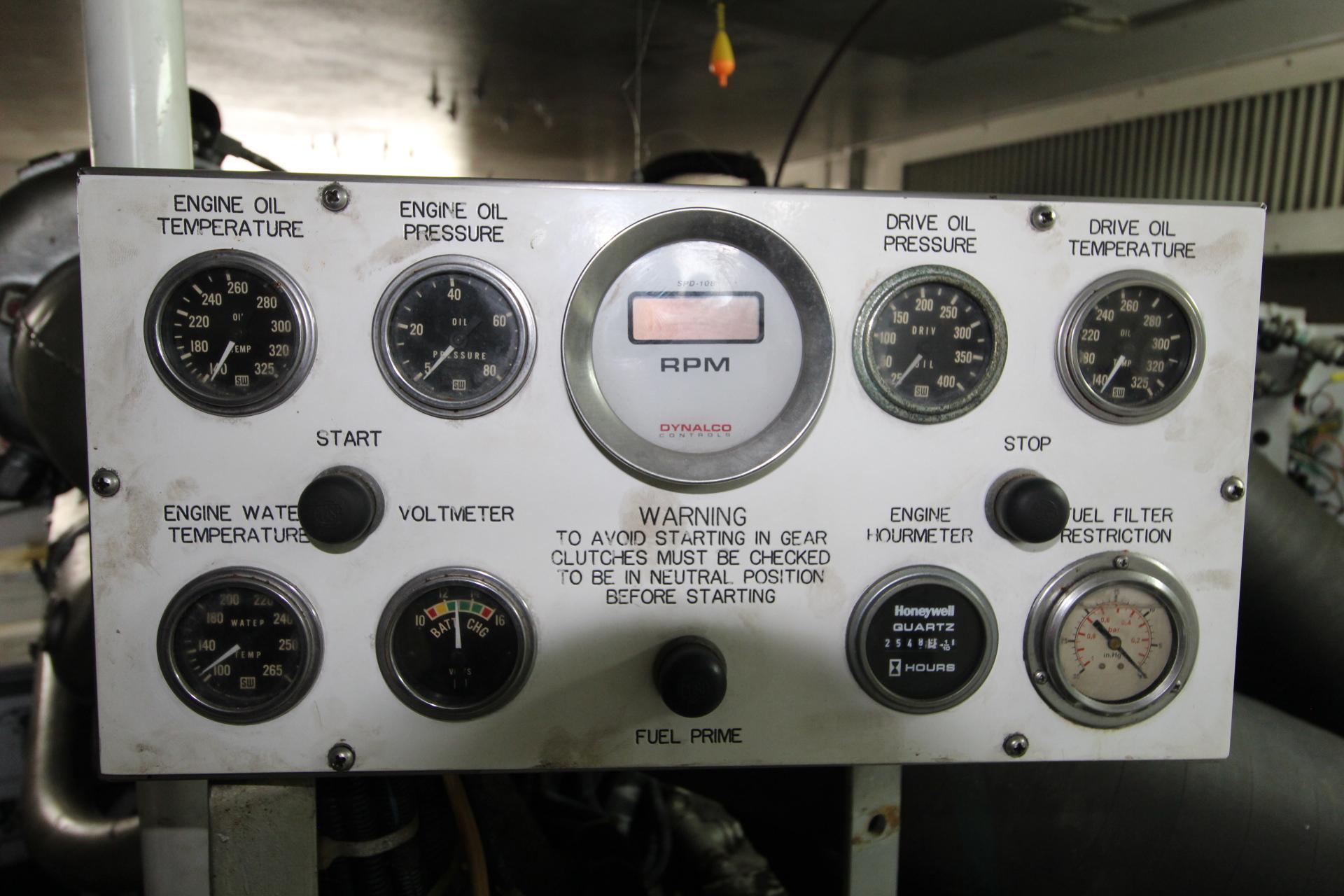 1990 Viking 57 Convertible Sun Rise l-Engine Room