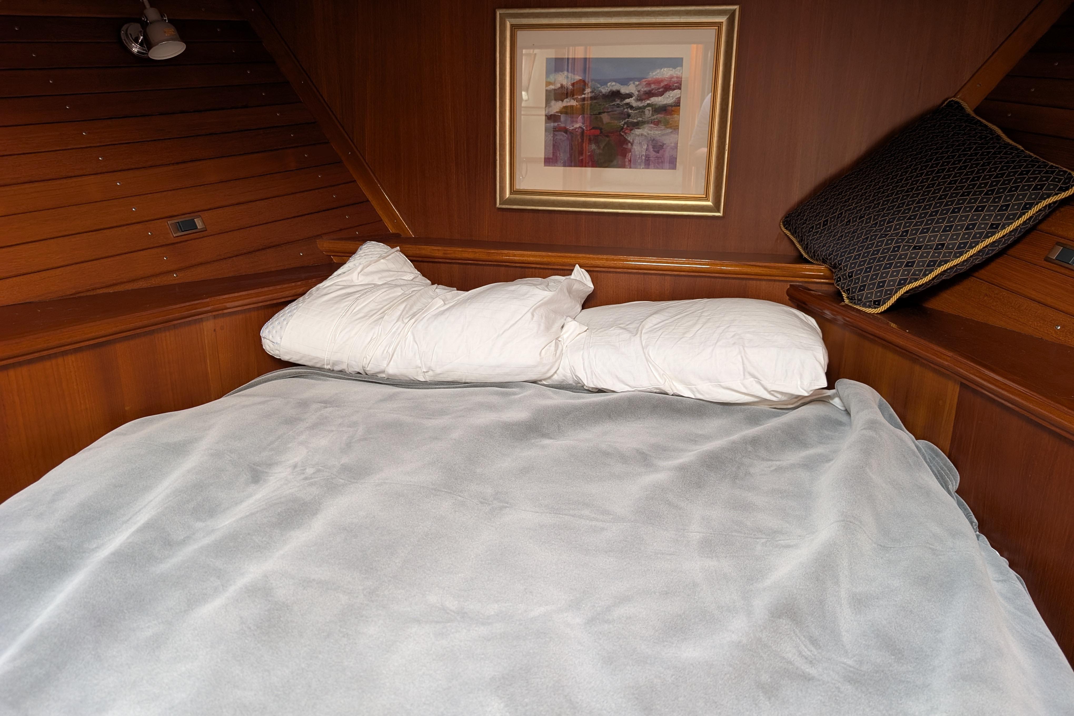2006 Grand Banks 49 