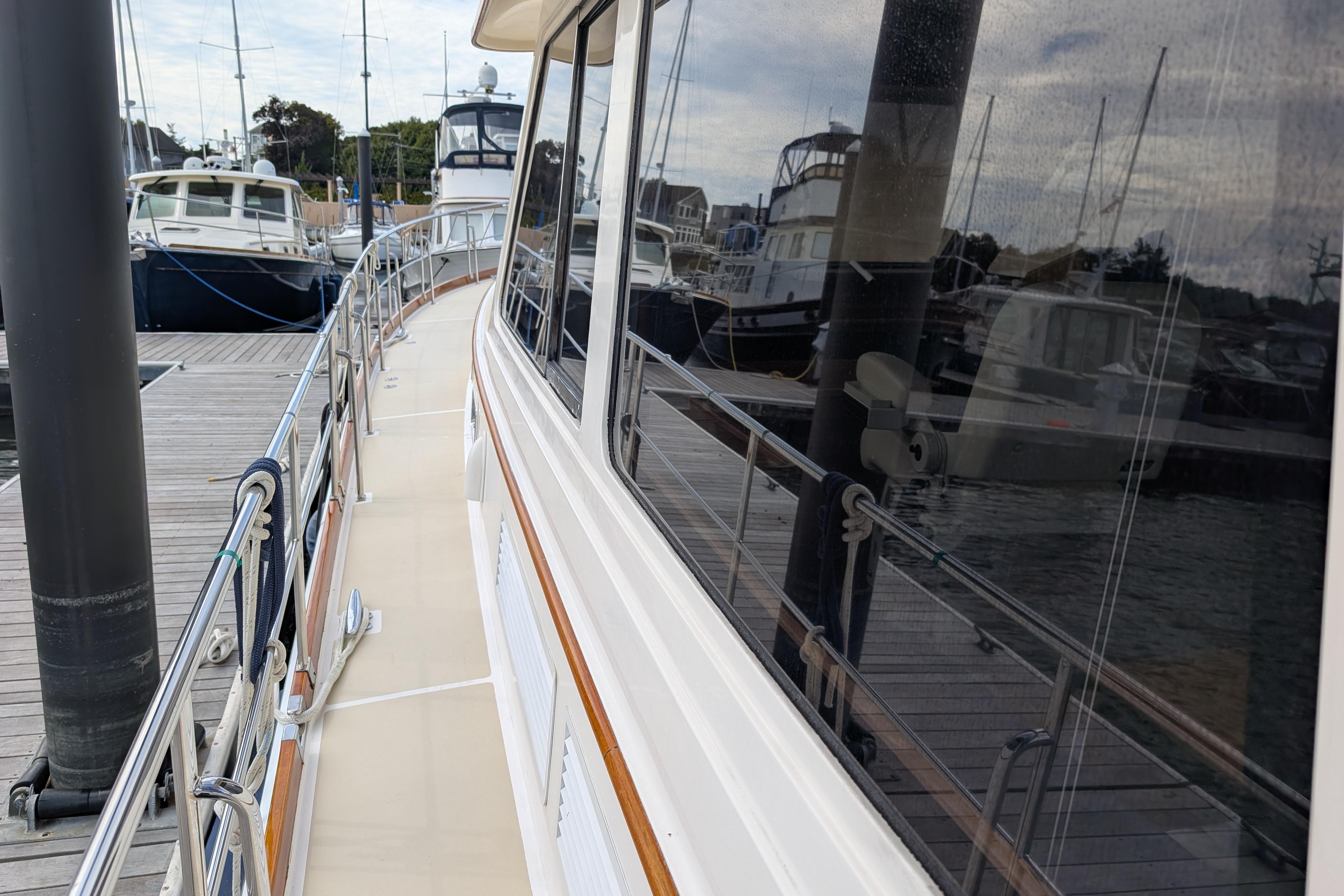 2006 Grand Banks 49 
