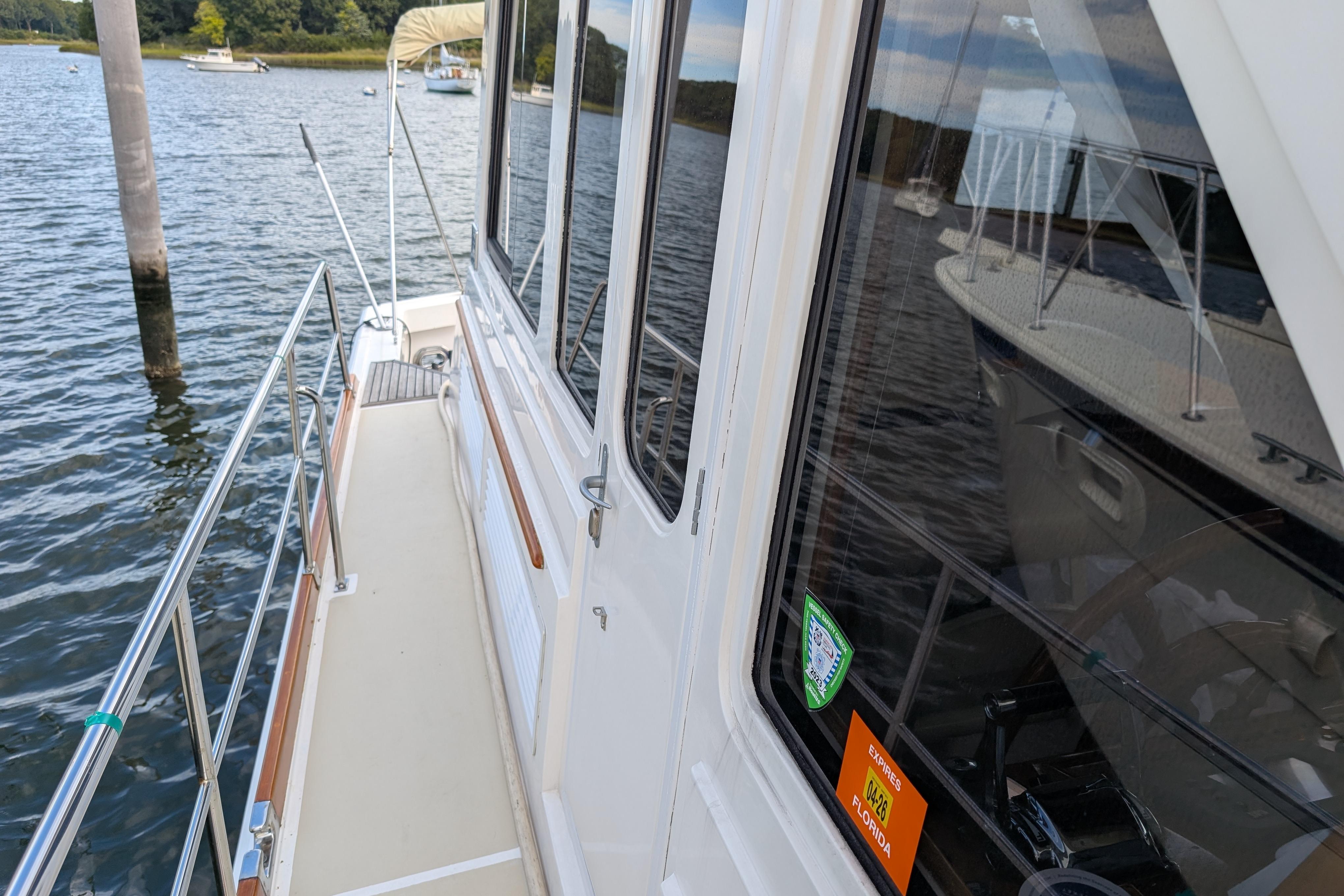 2006 Grand Banks 49 