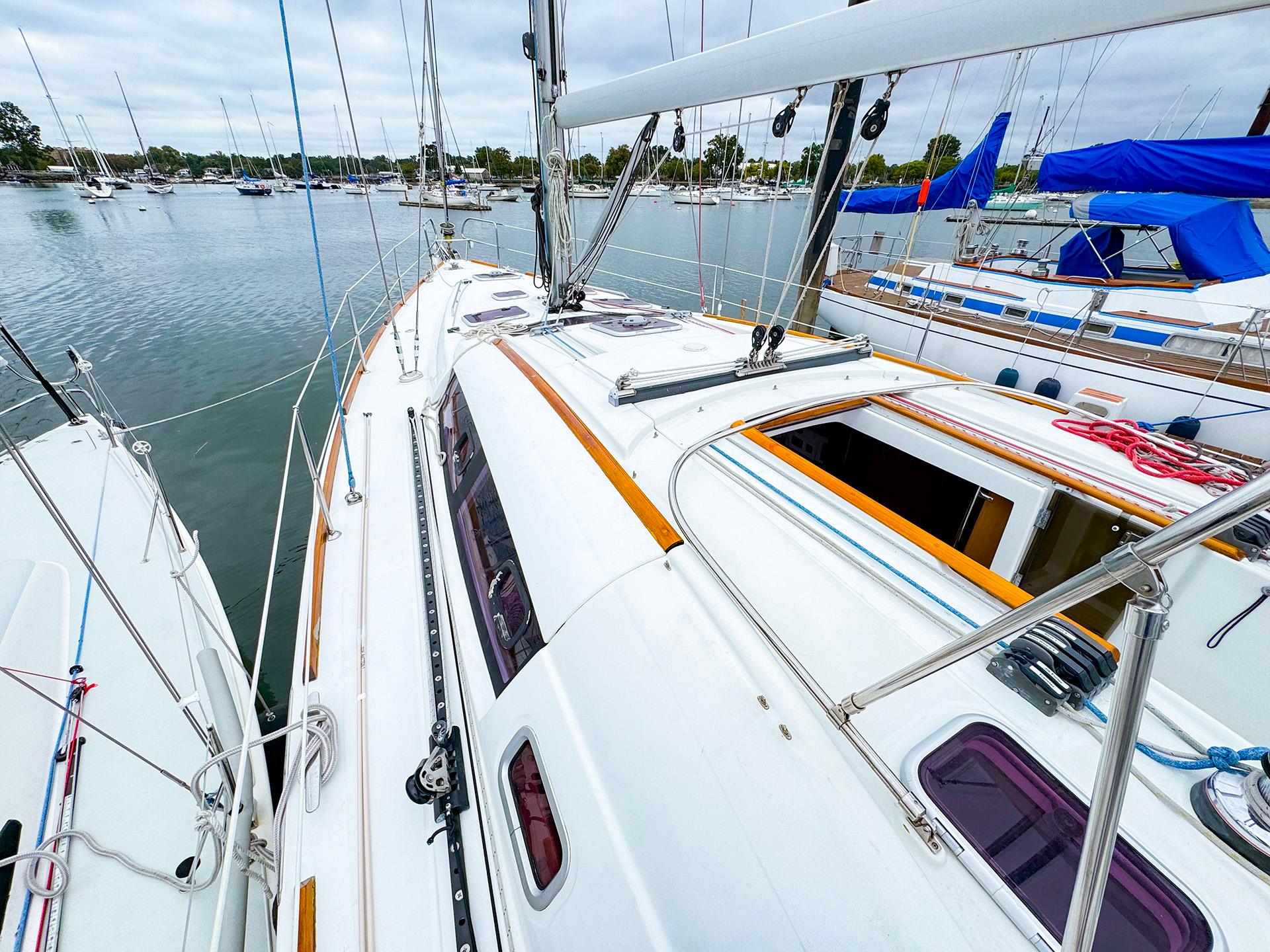 Newport RI Yacht Brokerage