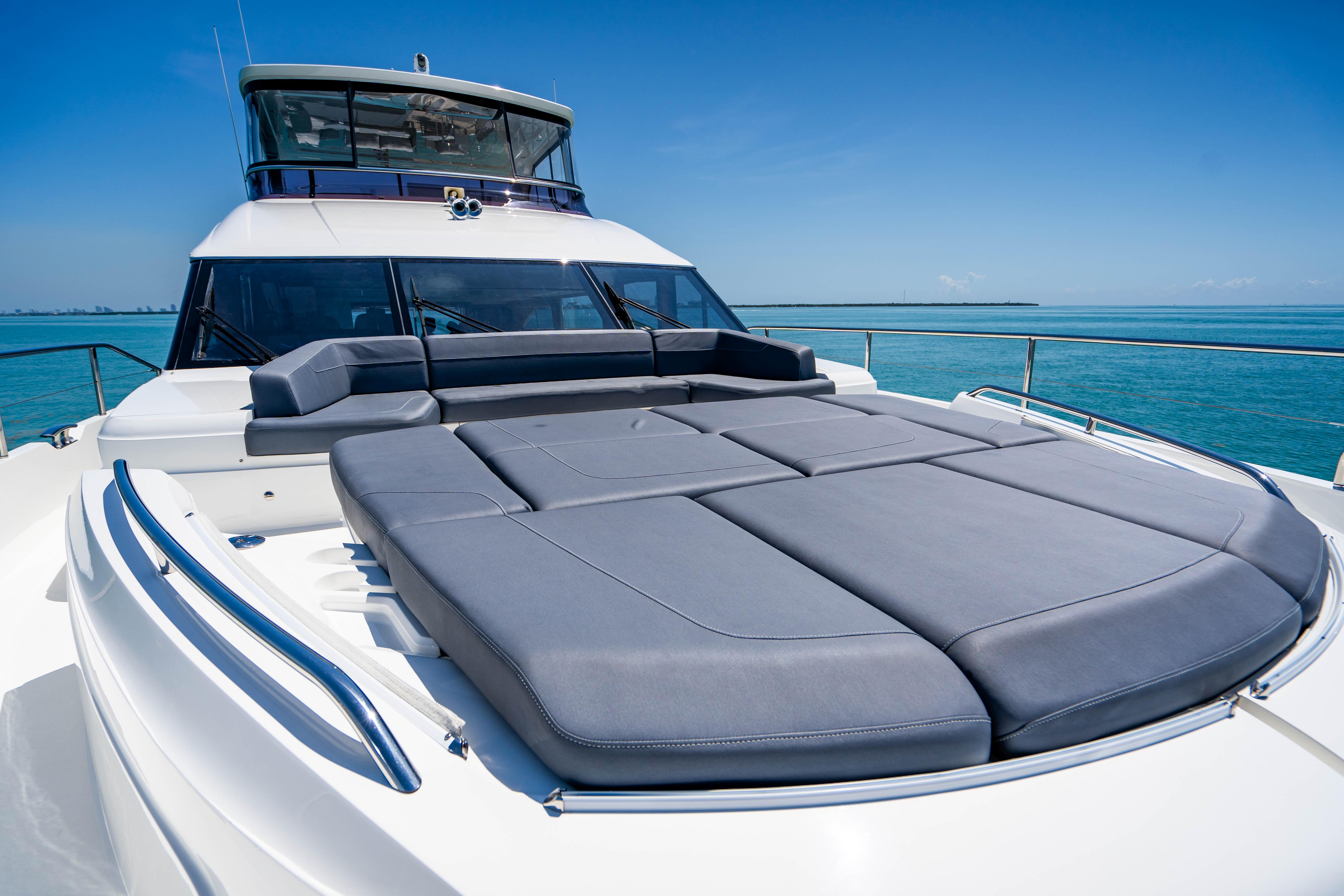 2018 Princess Yachts Y75 Motor Yacht