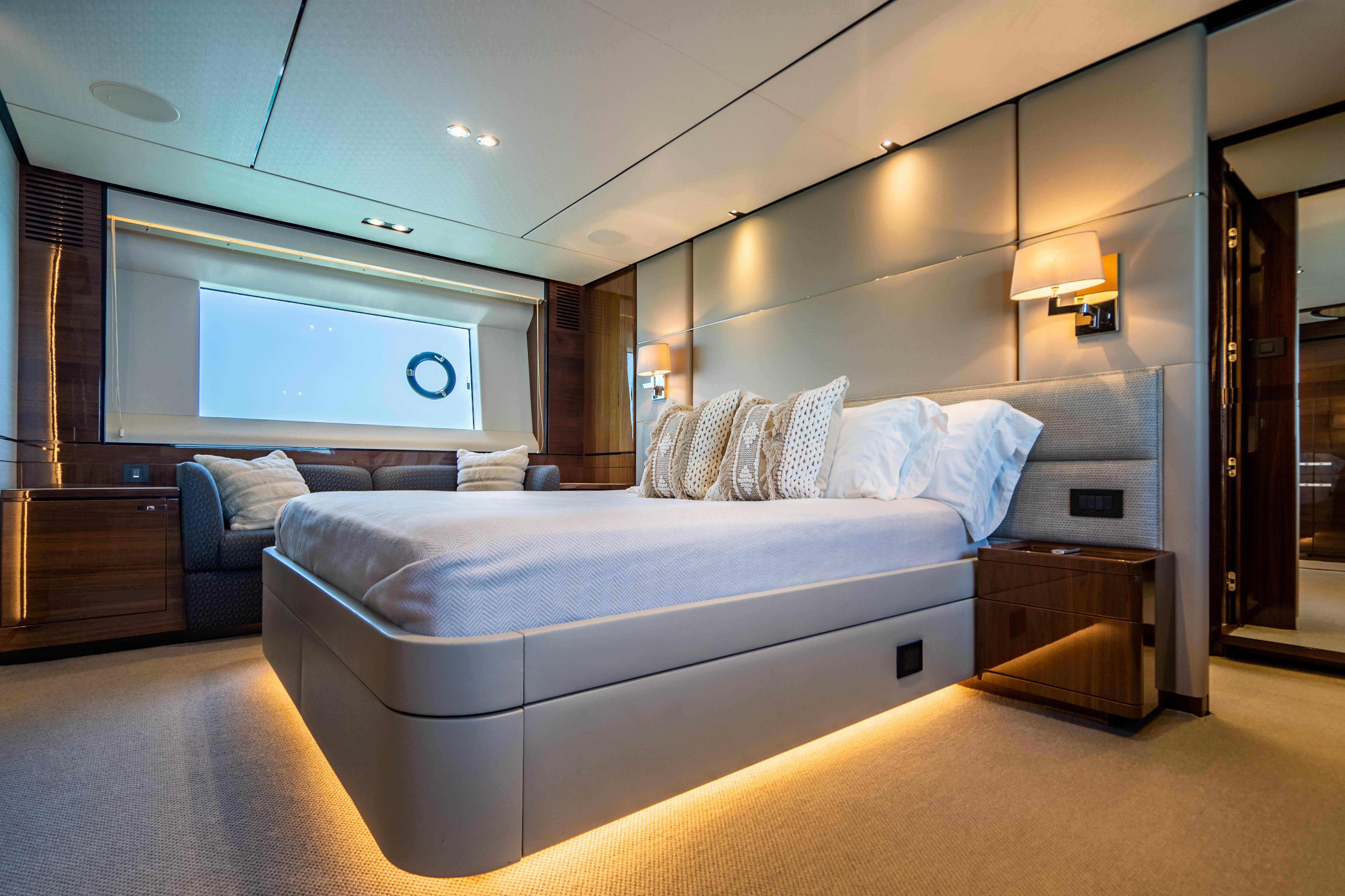 2018 Princess Yachts Y75 Motor Yacht