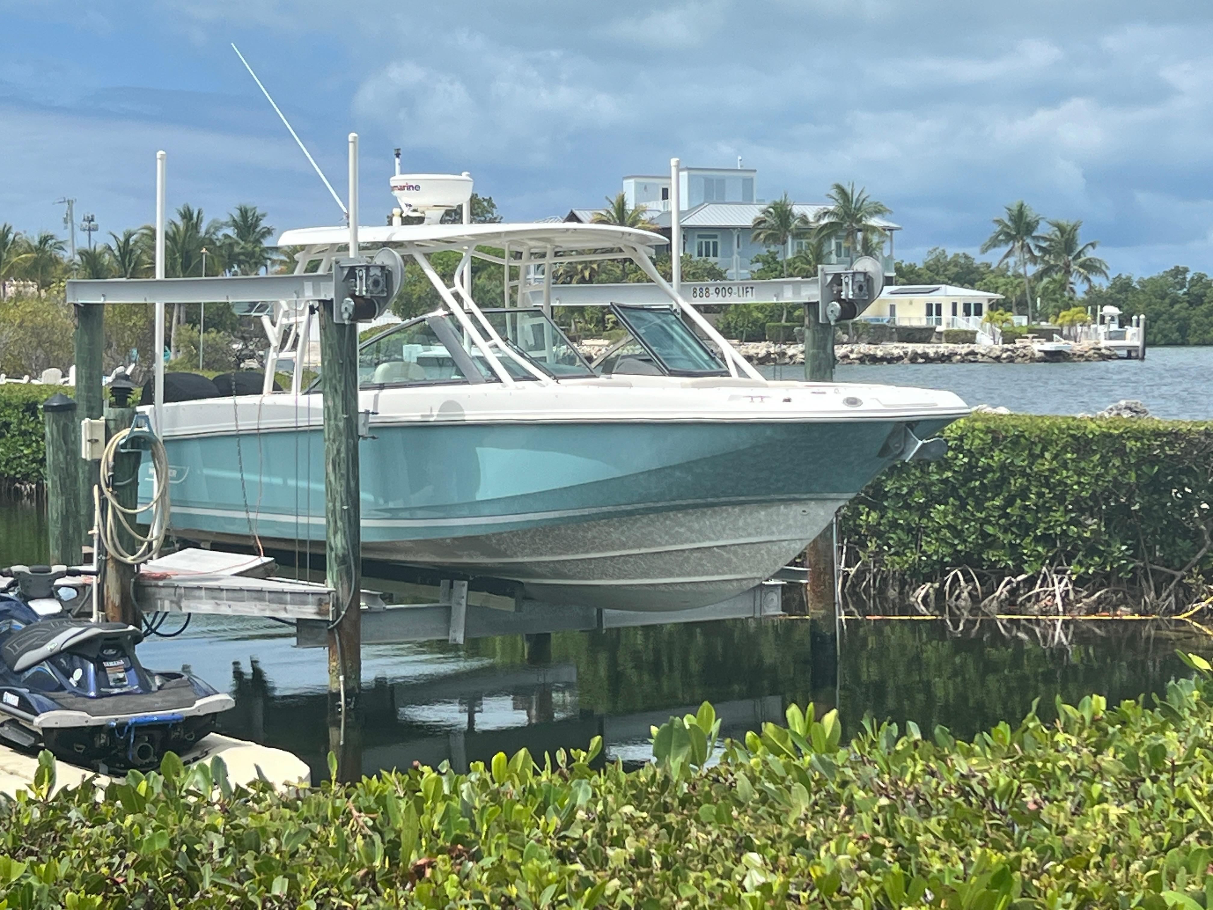 2013-boston-whaler-270-vantage-power-9793502-20250514072056732-1_XLARGE