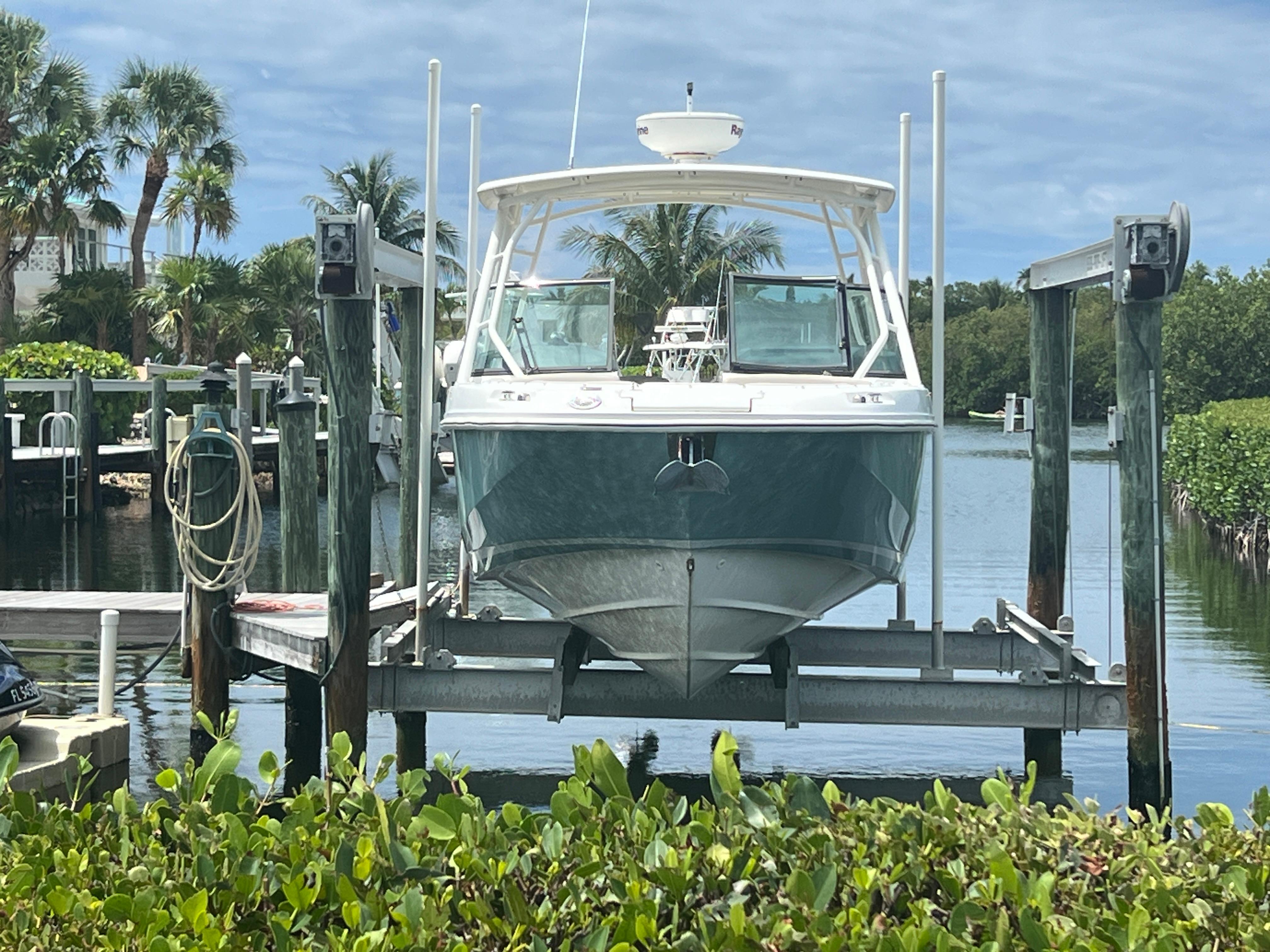 2013-boston-whaler-270-vantage-power-9793502-20250514072106828-1_XLARGE
