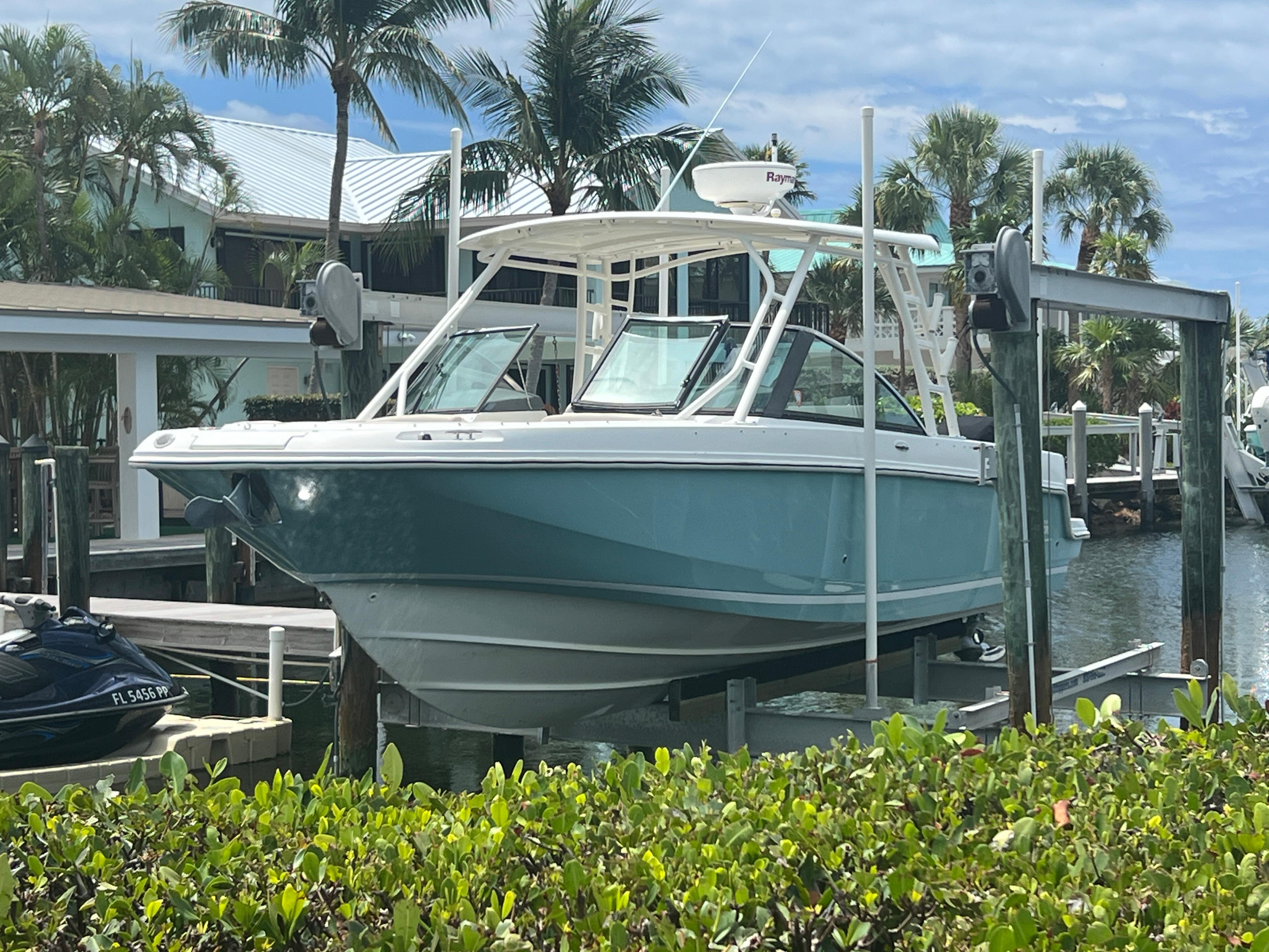 2013-boston-whaler-270-vantage-power-9793502-20250514072113950-1_XLARGE