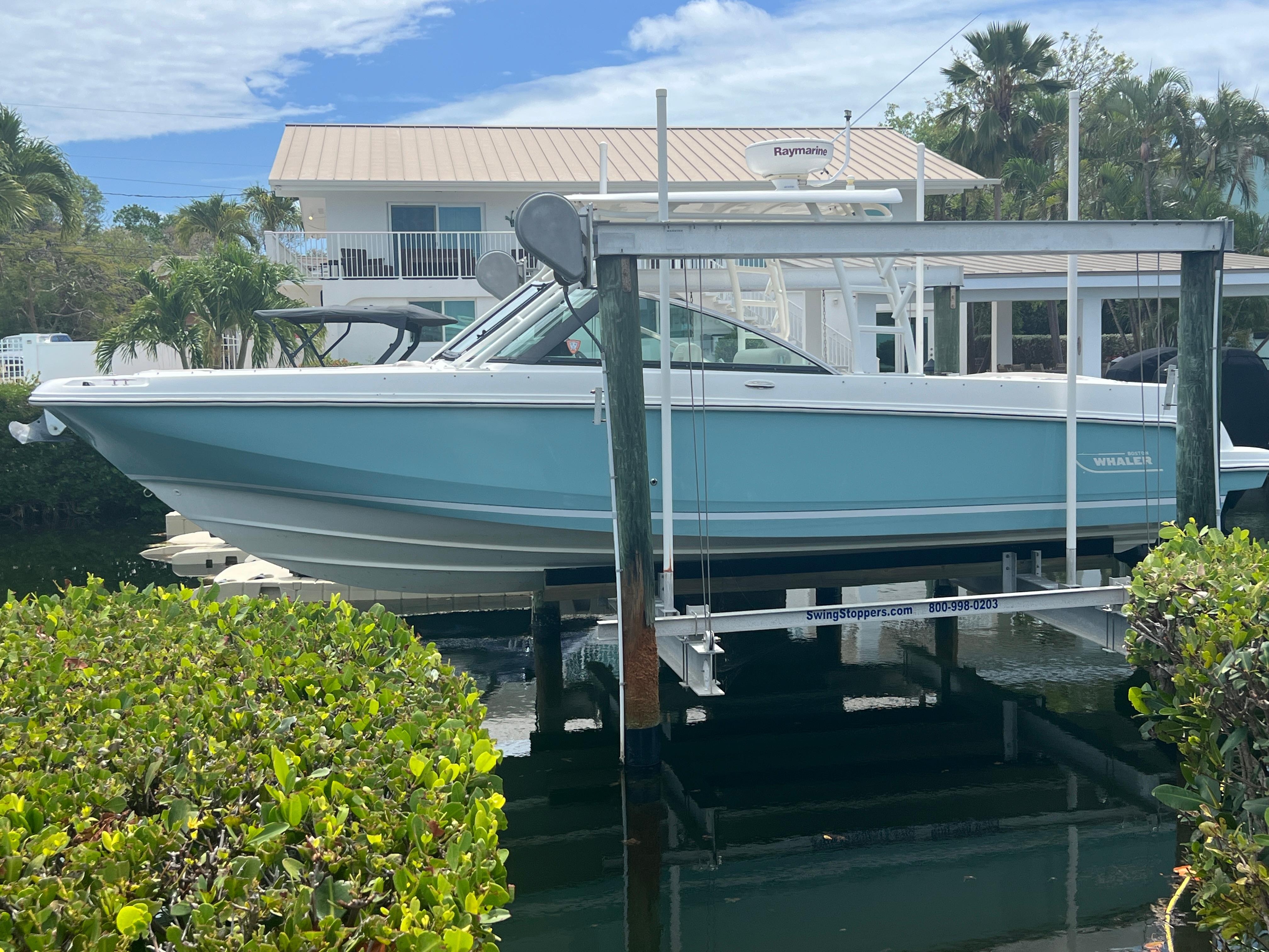 2013-boston-whaler-270-vantage-power-9793502-20250514072118899-1_XLARGE