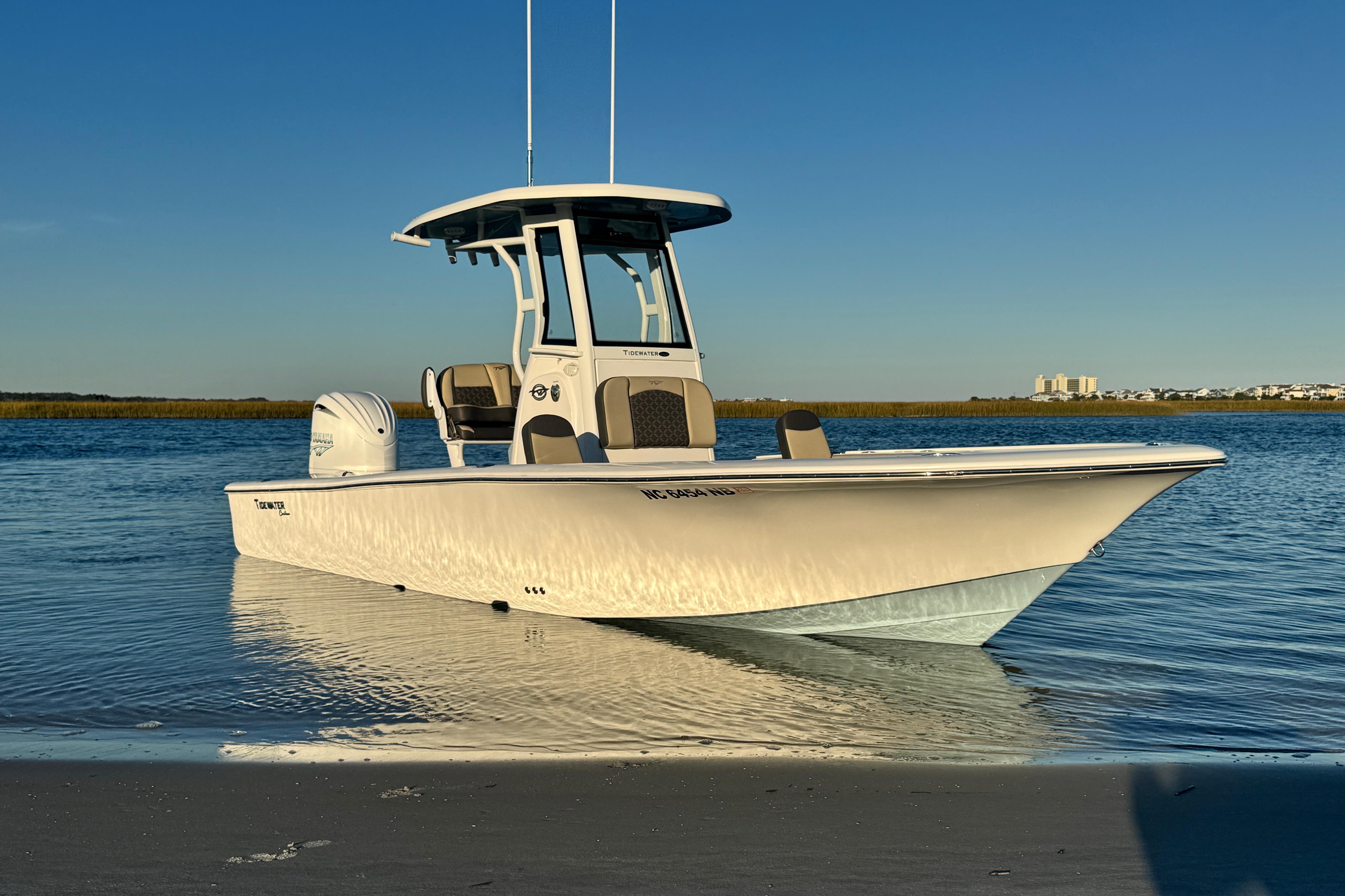 2023 Tidewater 2500 Carolina Bay