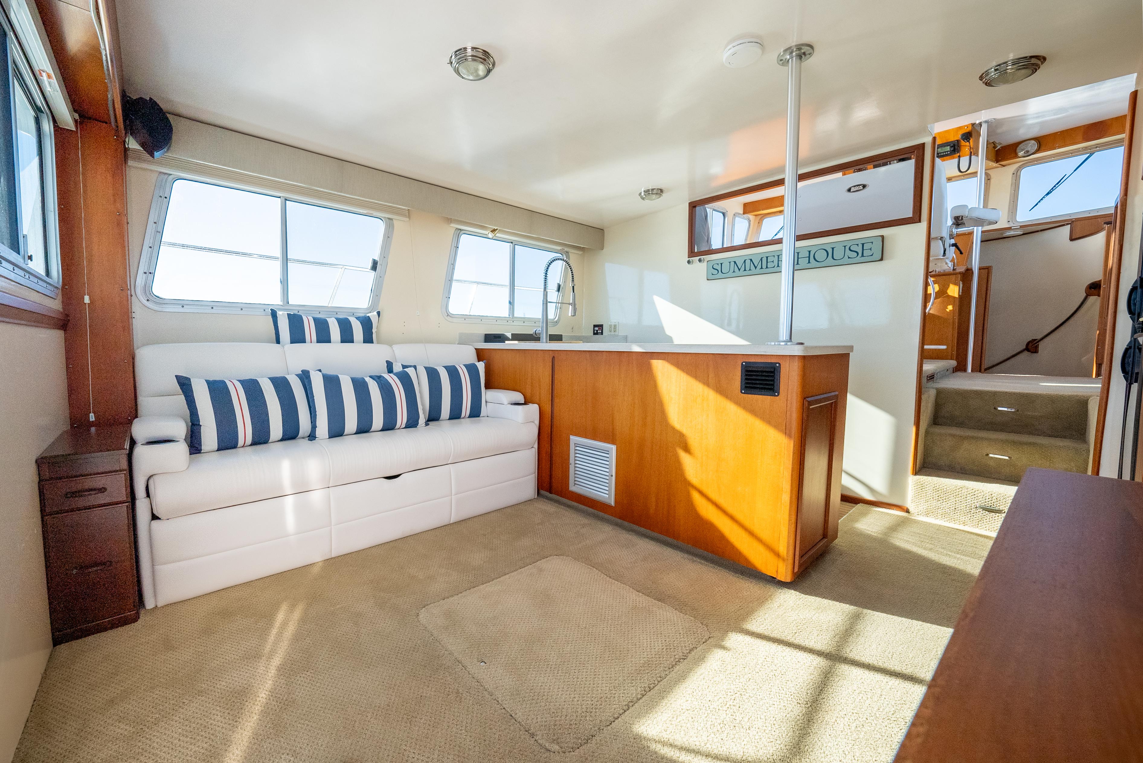 Beal-Fast Trawler 2001-Tignish RI-US-Convertible Couch-9603520 | Thumbnail