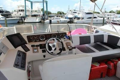 1998-sea-ray-440-express-bridge-power-9713530-20250312141946068-1_XLARGE