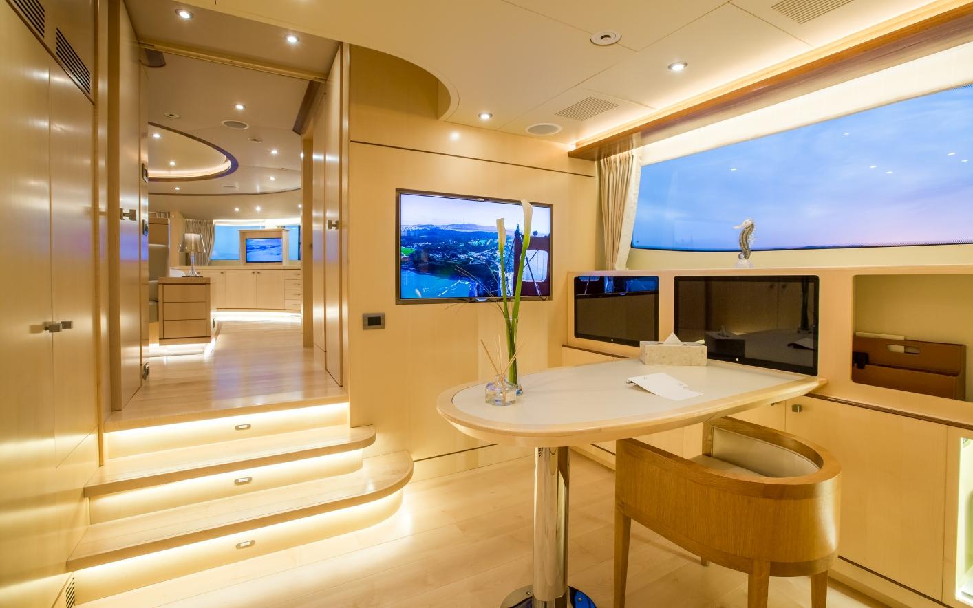2007 Benetti Full Displacement BLUE VISION