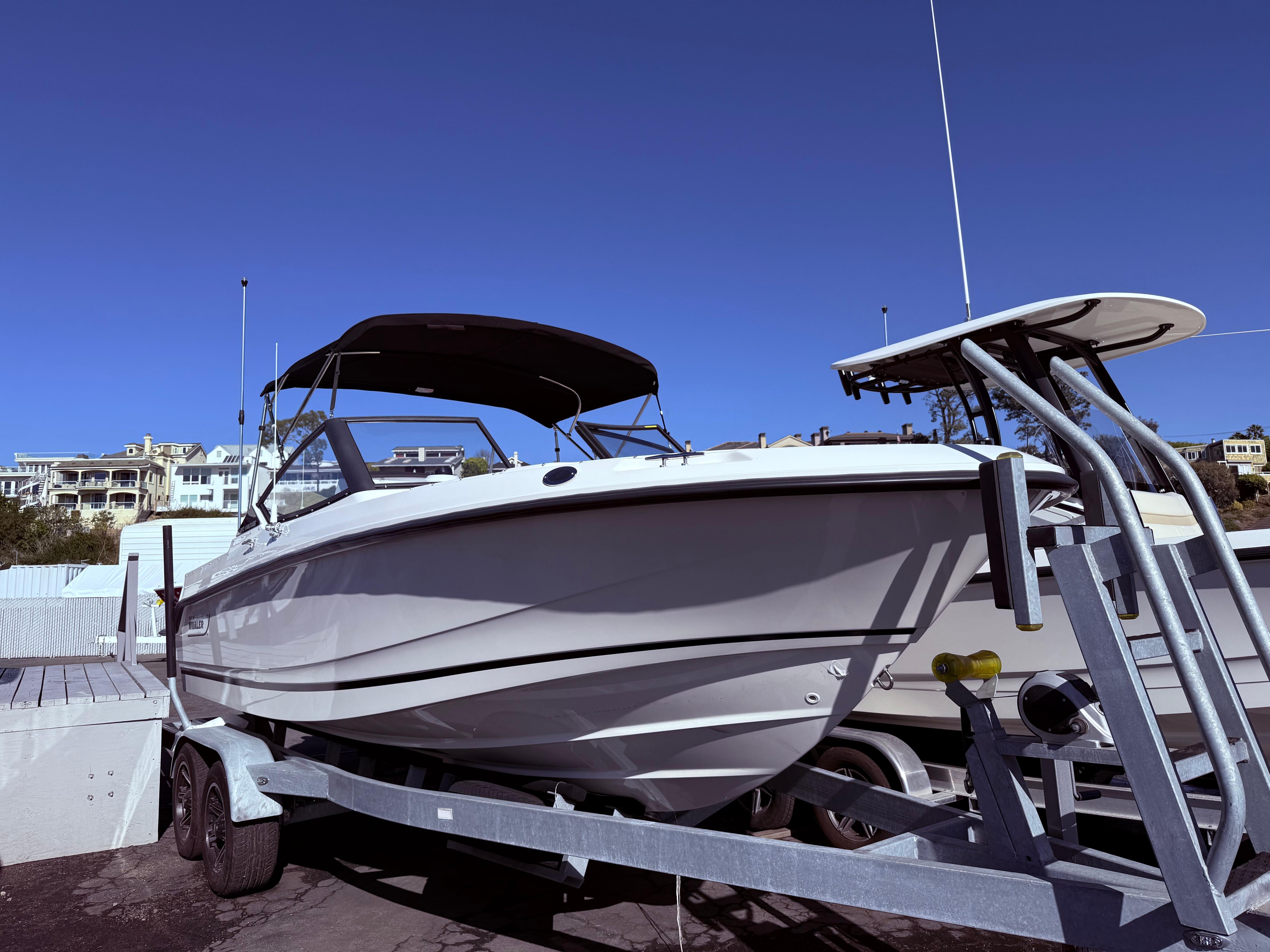 2025 Boston Whaler 210 Vantage #BW0520J inventory image at Sun Country Marine Group, Newport Beach 2025 Boston Whaler 210 Vantage #BW0520J inventory image at Sun Country Marine Group, Newport Beach