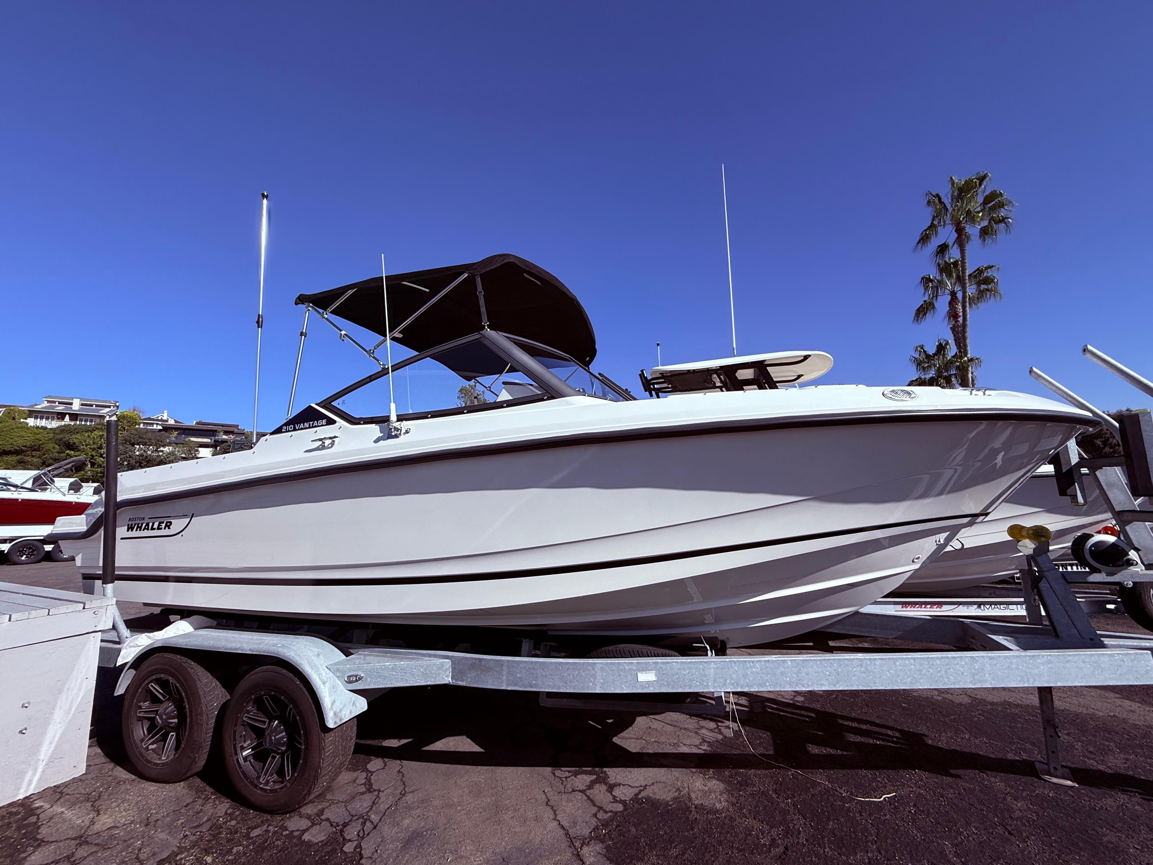 2025 Boston Whaler 210 Vantage #BW0520J inventory image at Sun Country Marine Group, Newport Beach 2025 Boston Whaler 210 Vantage #BW0520J inventory image at Sun Country Marine Group, Newport Beach
