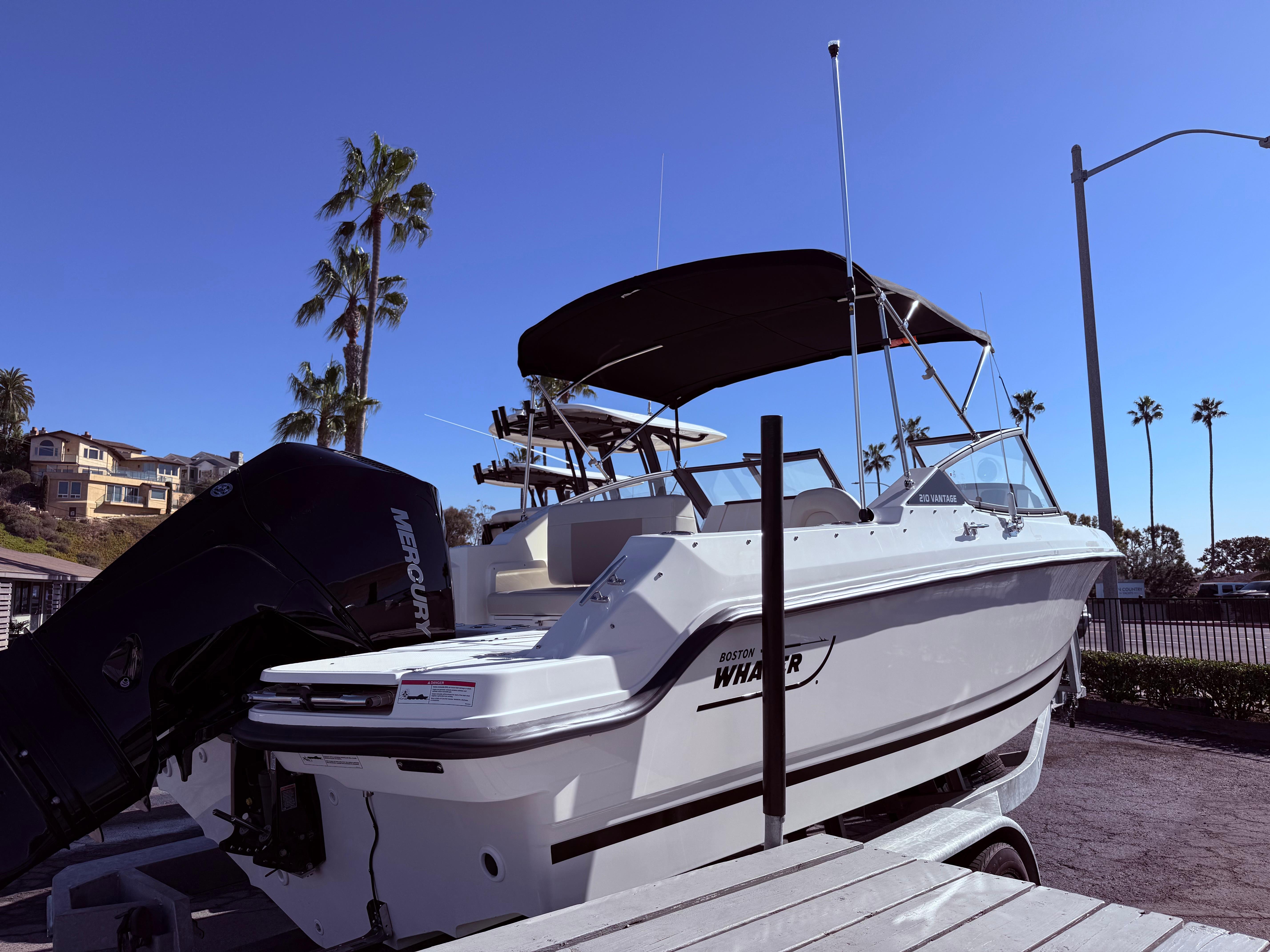 2025 Boston Whaler 210 Vantage #BW0520J inventory image at Sun Country Marine Group, Newport Beach 2025 Boston Whaler 210 Vantage #BW0520J inventory image at Sun Country Marine Group, Newport Beach