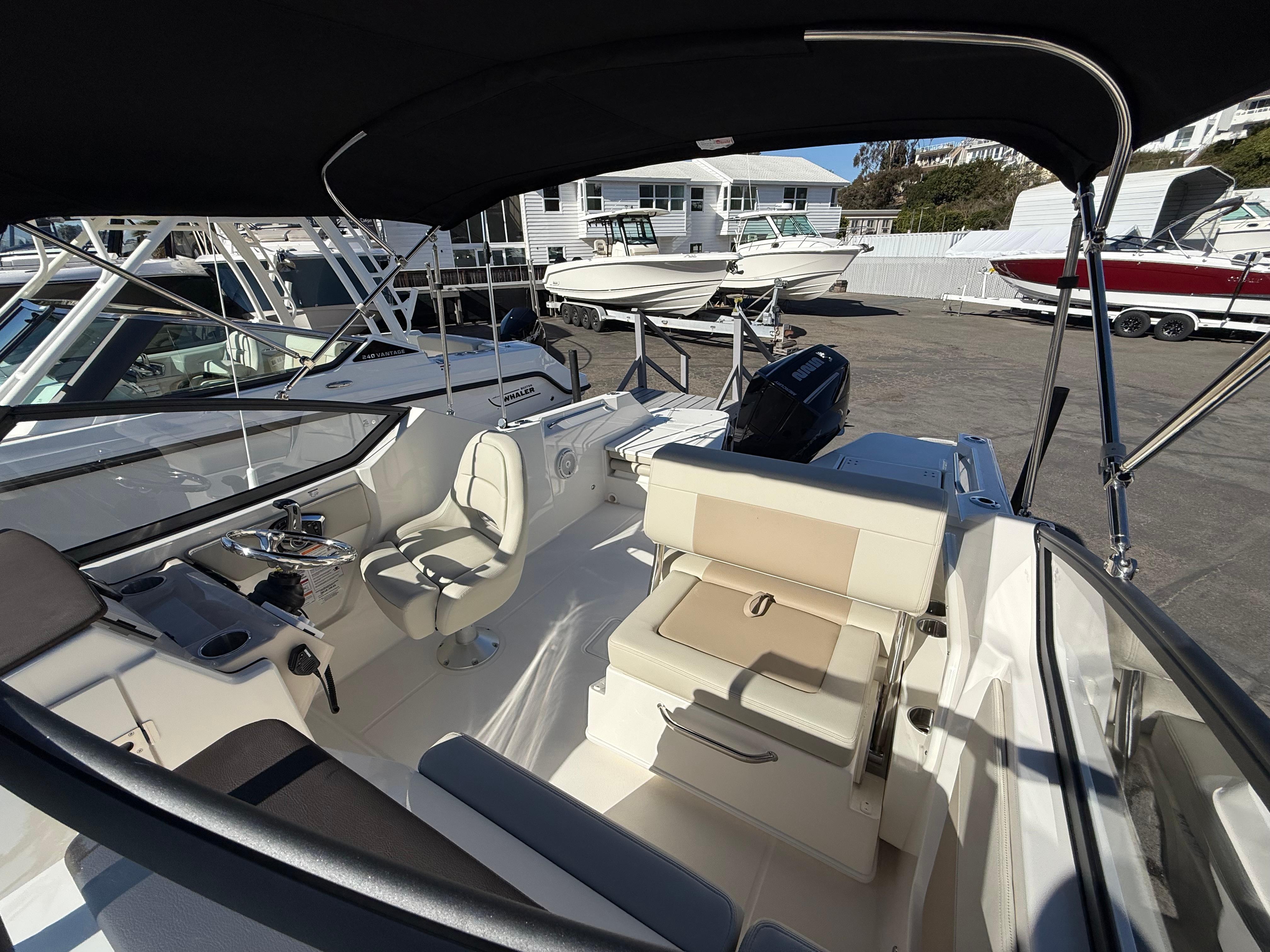 2025 Boston Whaler 210 Vantage #BW0520J inventory image at Sun Country Marine Group, Newport Beach 2025 Boston Whaler 210 Vantage #BW0520J inventory image at Sun Country Marine Group, Newport Beach