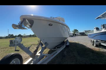 Everglades 335 Center Console video