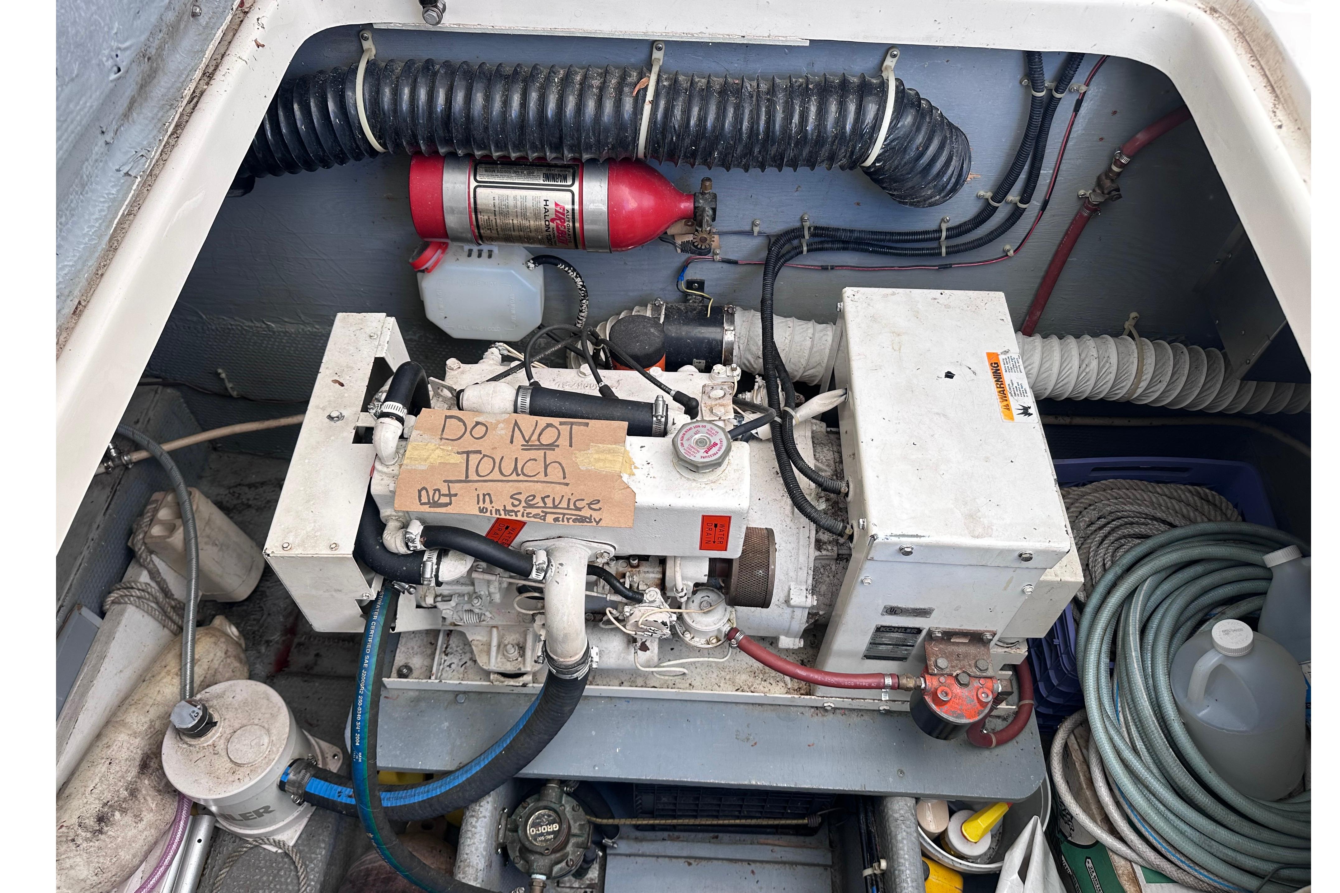 1988 Silverton 37 Convertible 16