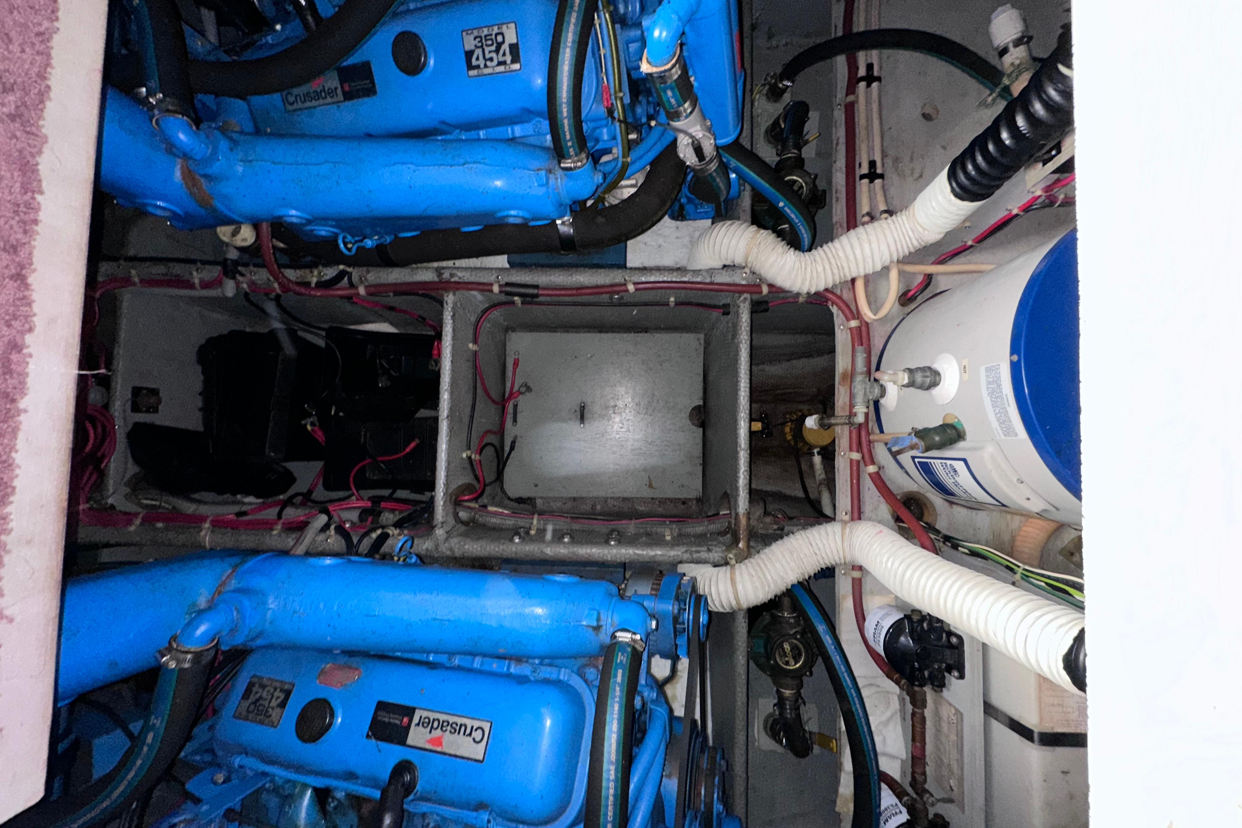 1988 Silverton 37 Convertible 42