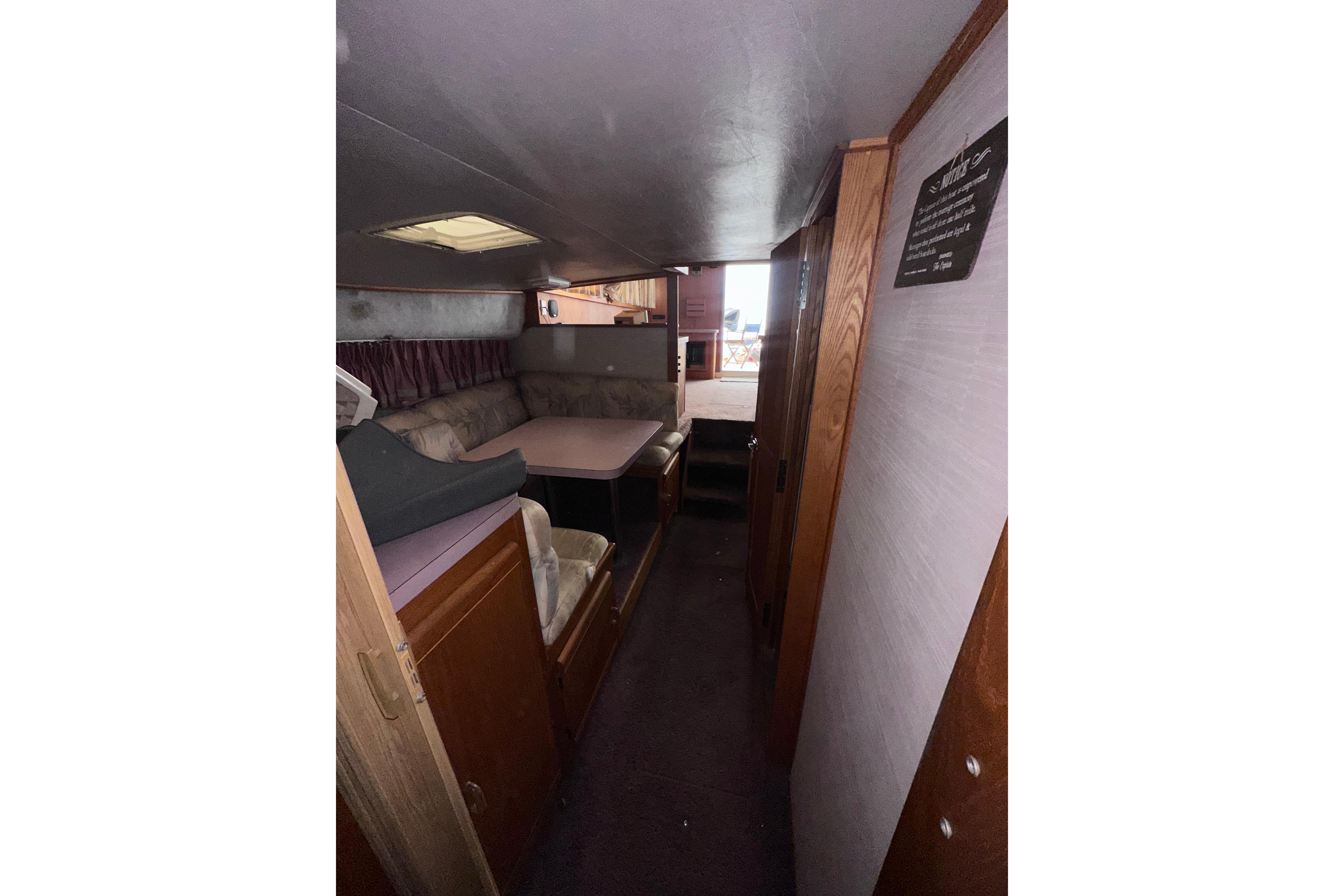 1988 Silverton 37 Convertible 34