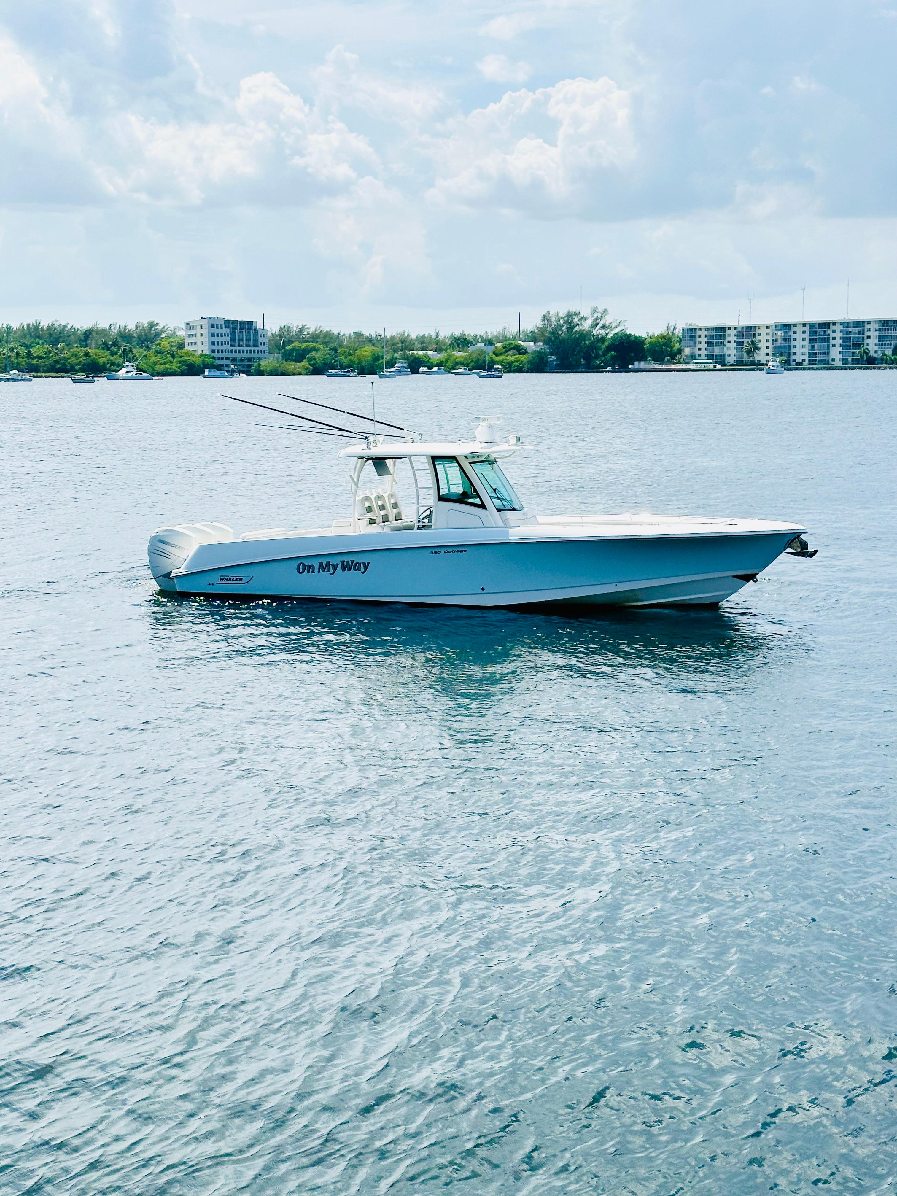 2016-boston-whaler-350-outrage-power-9473535-20240812080408493-1_XLARGE