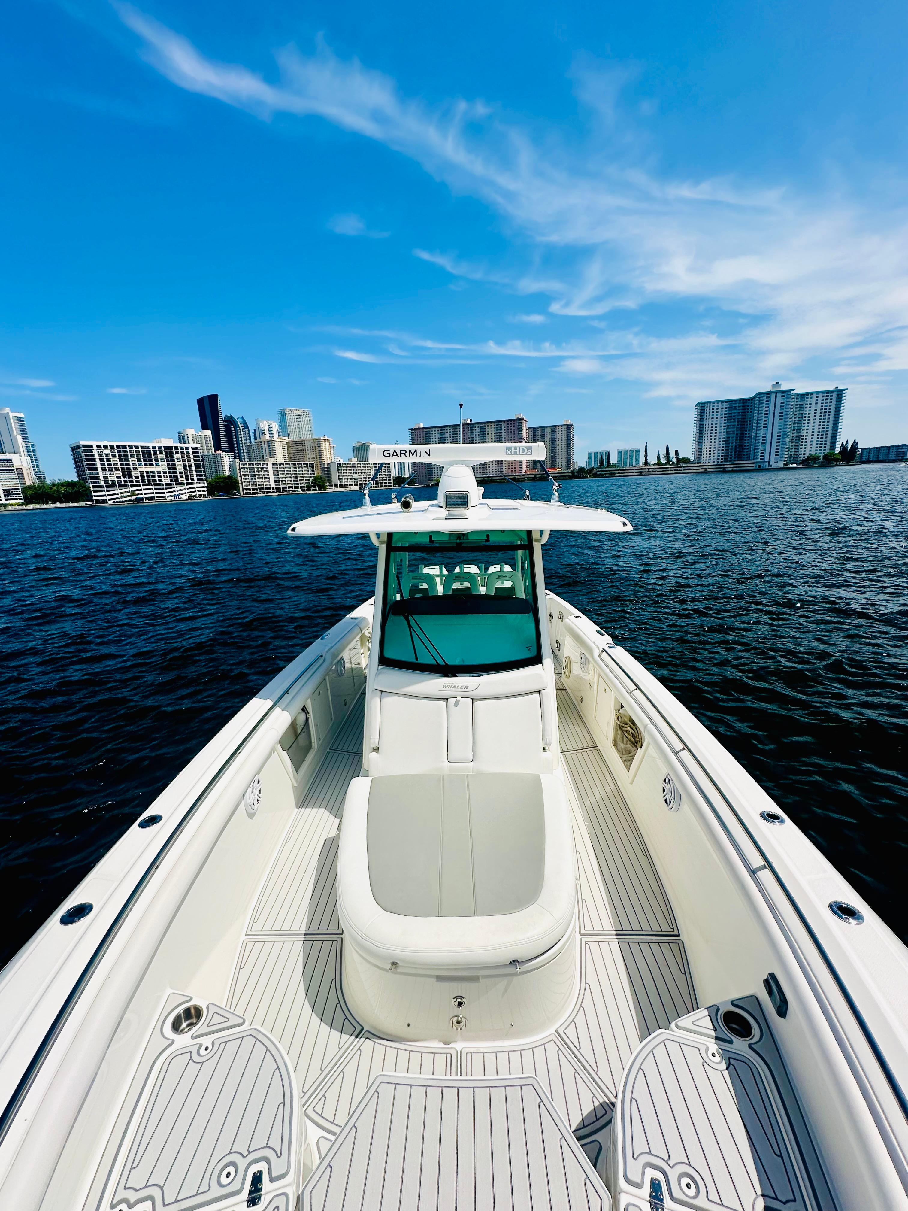 2016-boston-whaler-350-outrage-power-9473535-20240812080431454-1_XLARGE
