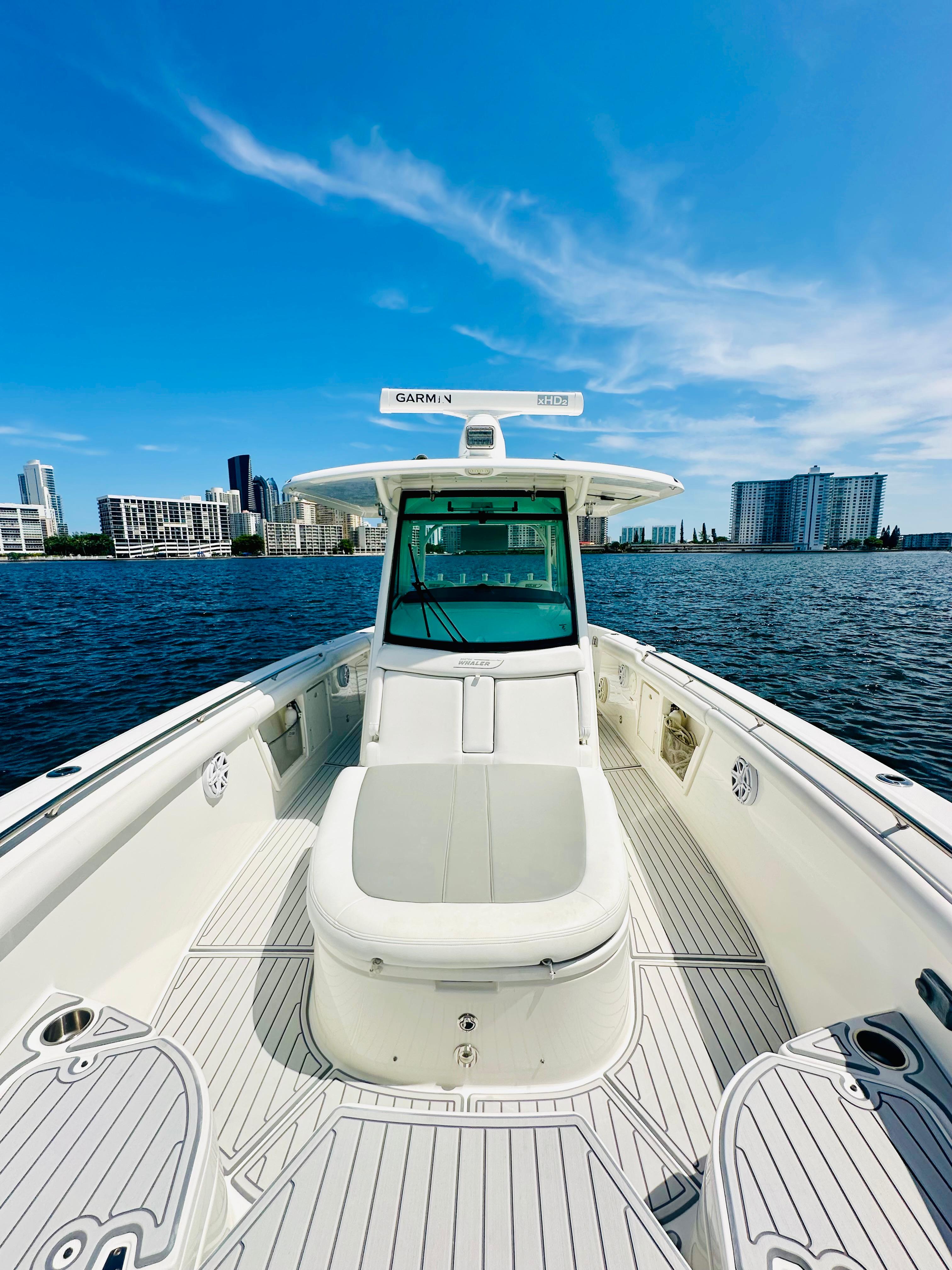 2016-boston-whaler-350-outrage-power-9473535-20240812080435387-1_XLARGE