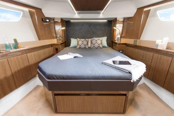 Sealine C530