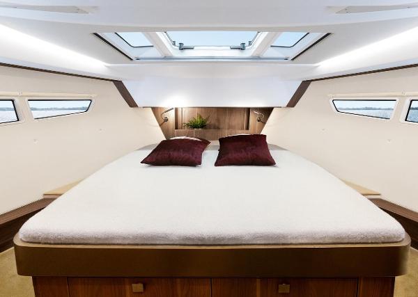 Sealine C335v