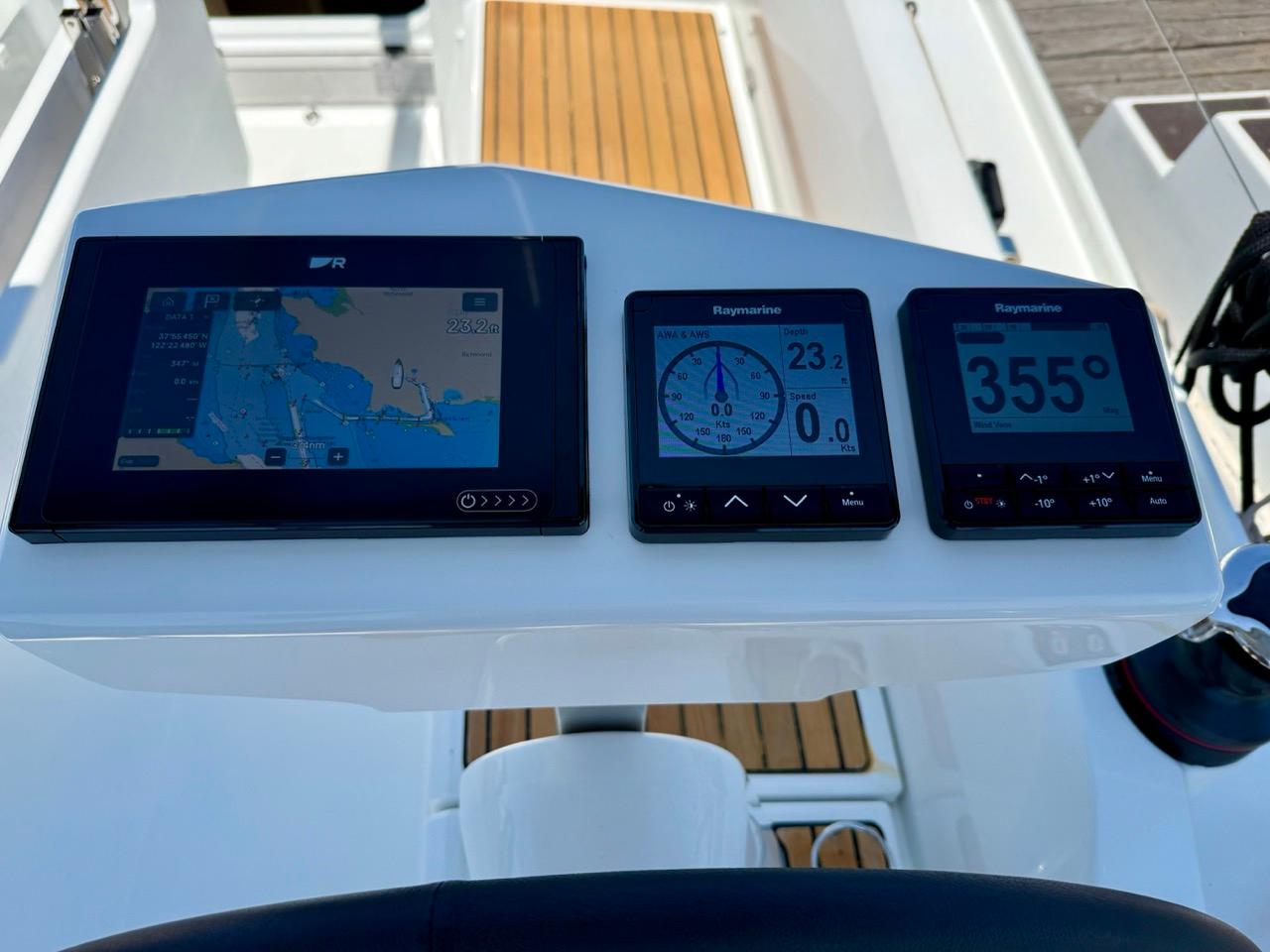 Yacht Photos Pics