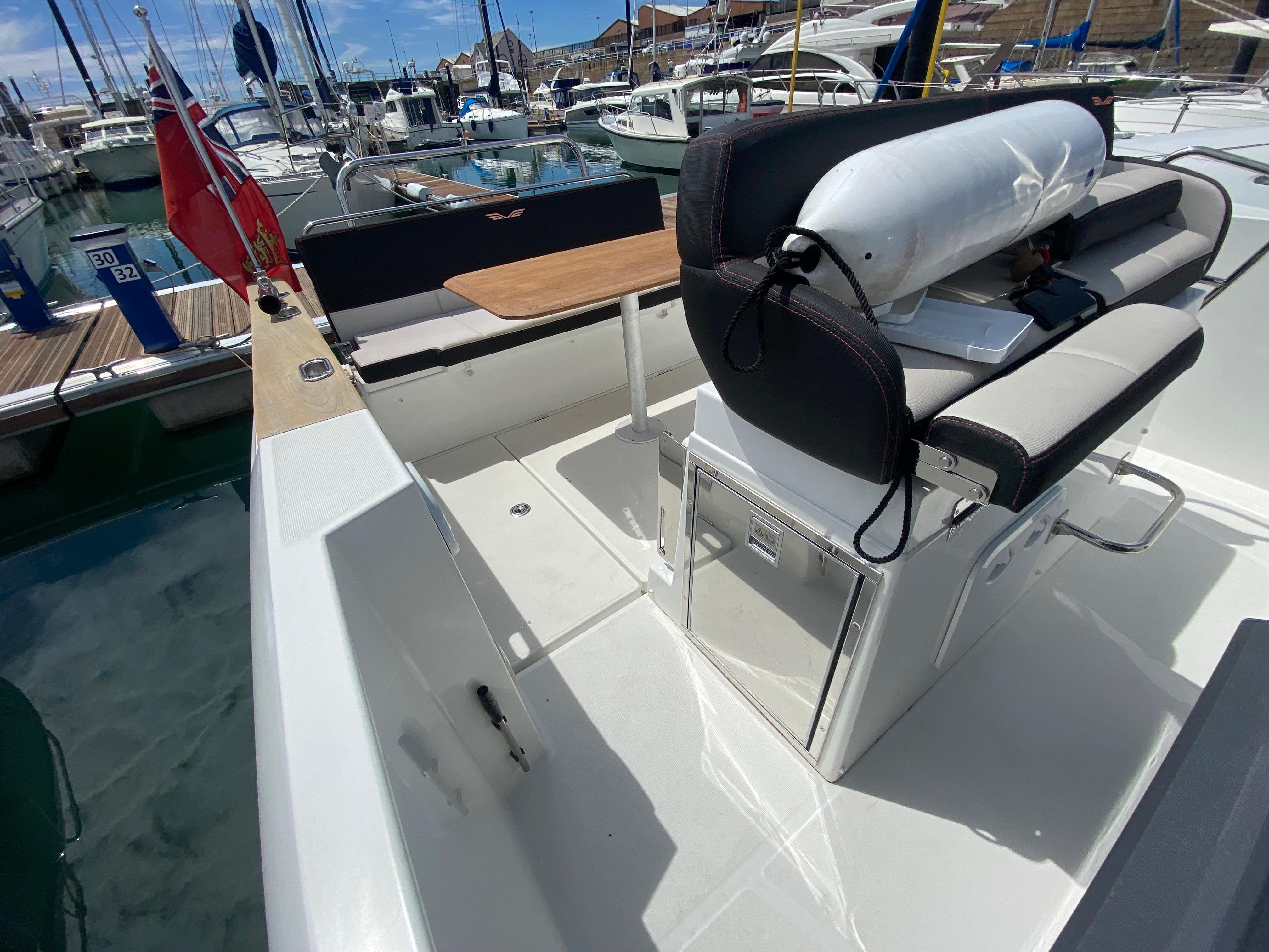 Beneteau Flyer 8.8 Spacedeck