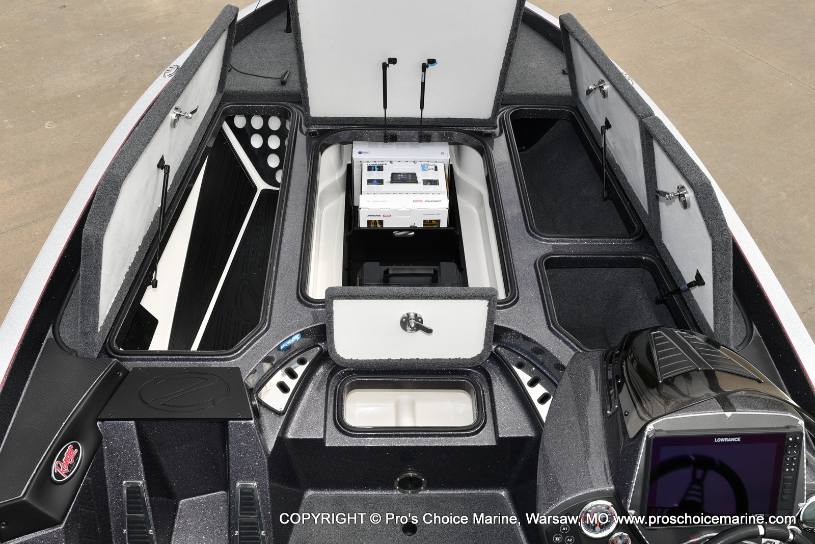 2021 Ranger Boats boat for sale, model of the boat is Z520C Ranger Cup Equipped & Image # 35 of 50