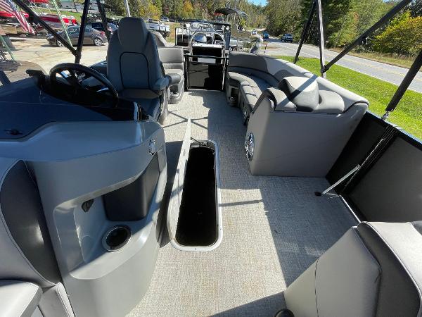 2021 Tahoe Pontoons boat for sale, model of the boat is 2285 LTZ Quad Lounge & Image # 11 of 20