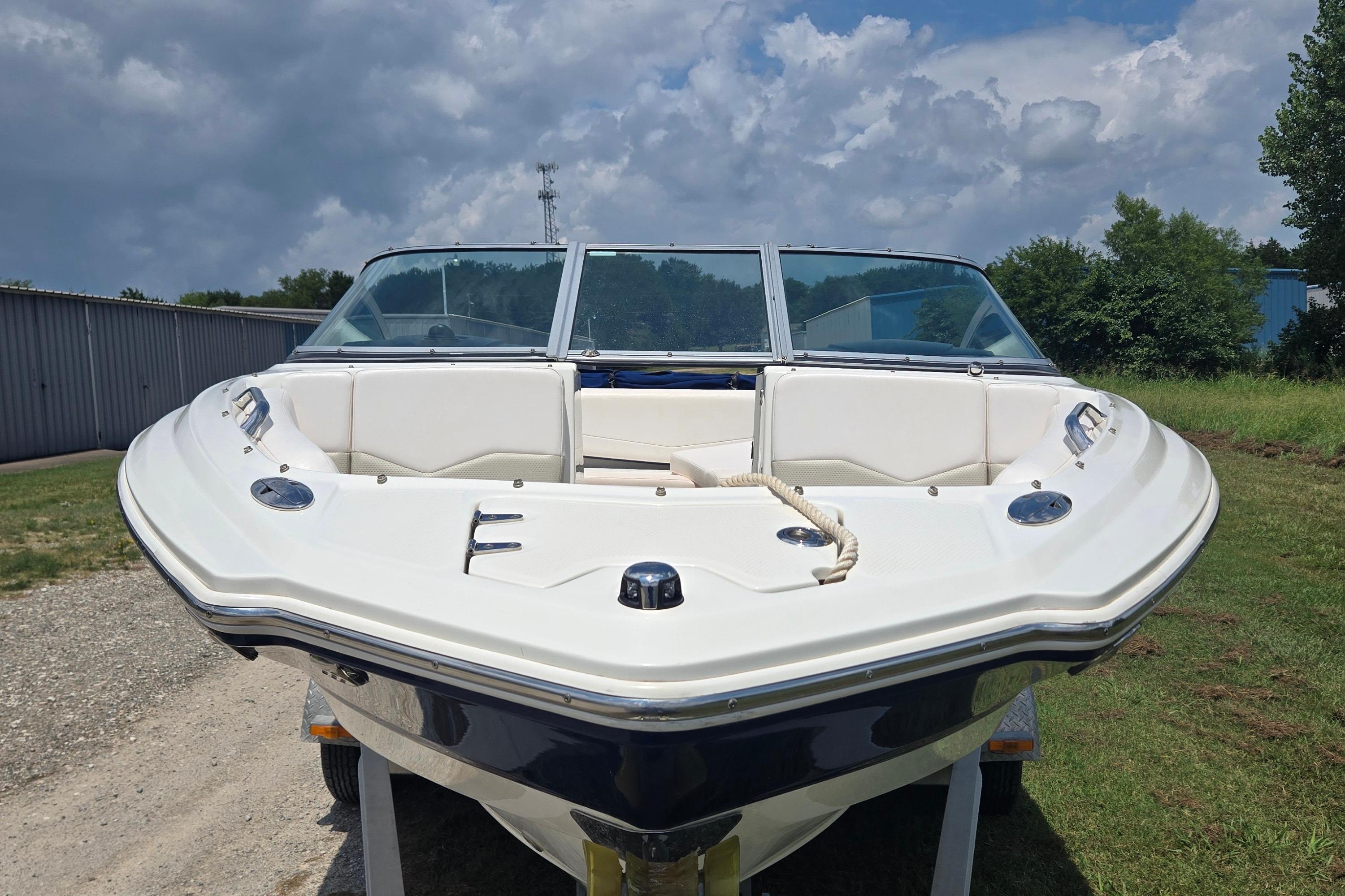 2010 Chaparral 206 SSI / Volvo Penta 4.3 GXi - Image 7