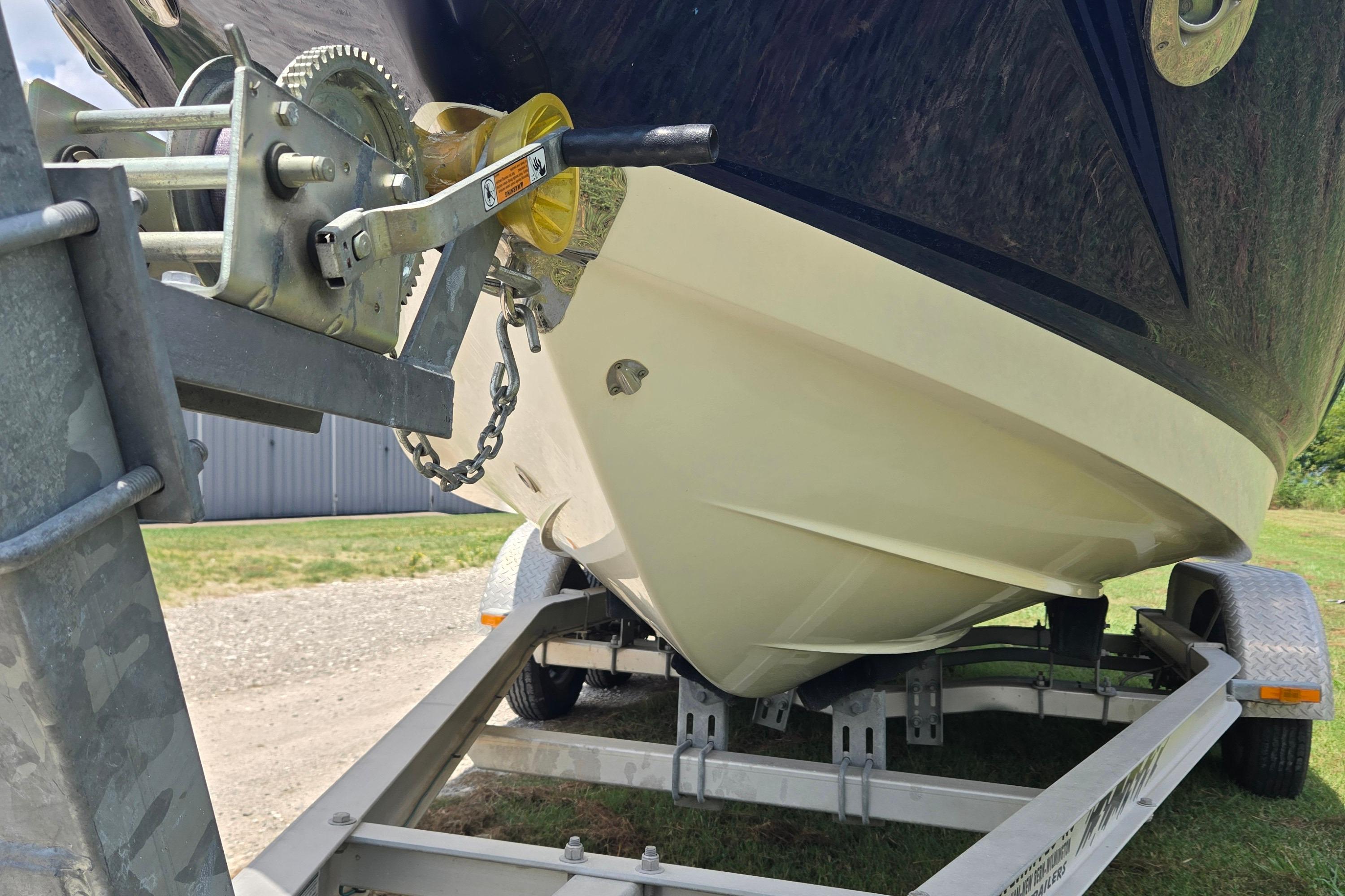 2010 Chaparral 206 SSI / Volvo Penta 4.3 GXi - Image 5