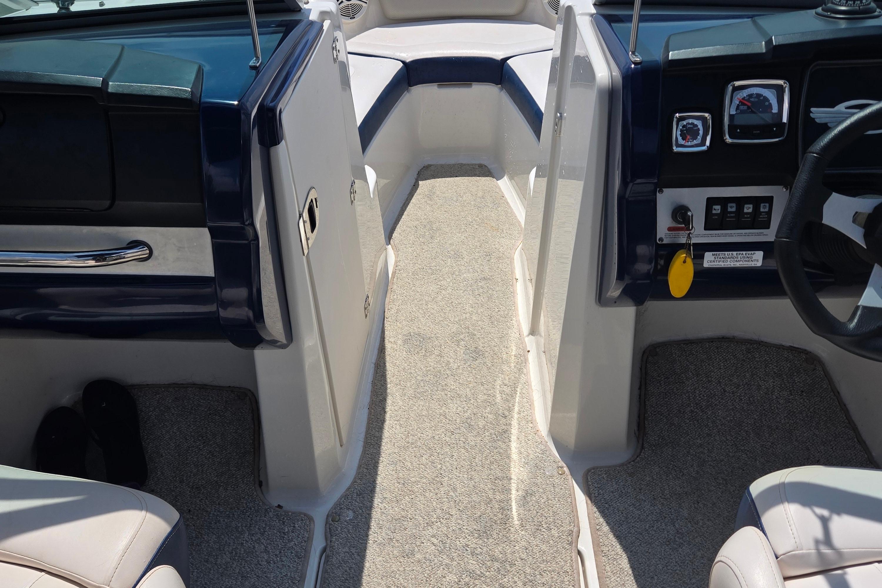 2010 Chaparral 206 SSI / Volvo Penta 4.3 GXi - Image 12