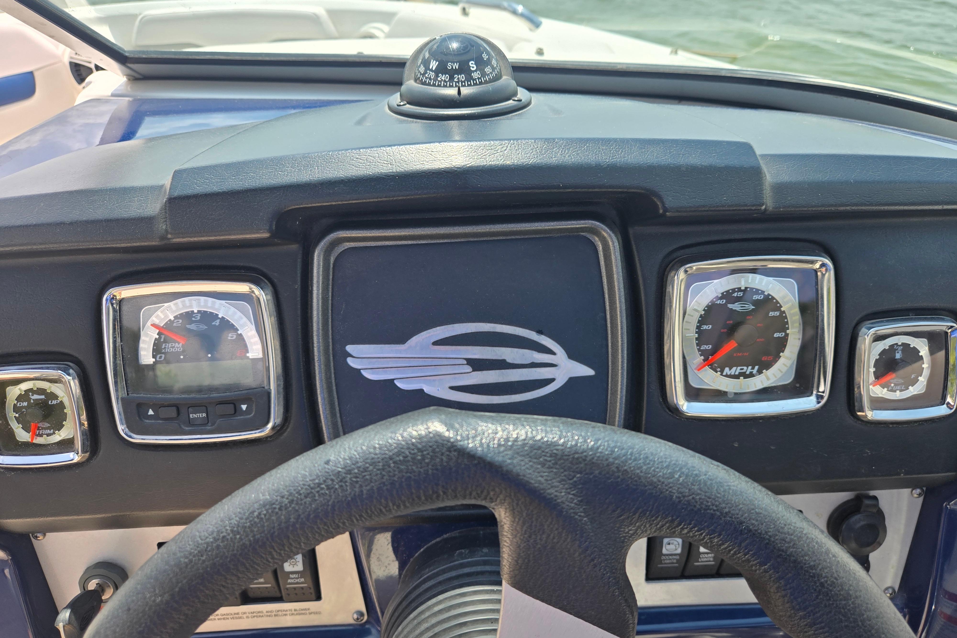 2010 Chaparral 206 SSI / Volvo Penta 4.3 GXi - Image 14