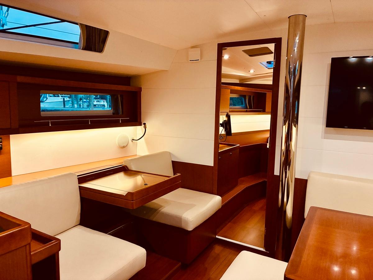 Yacht Photos Pics