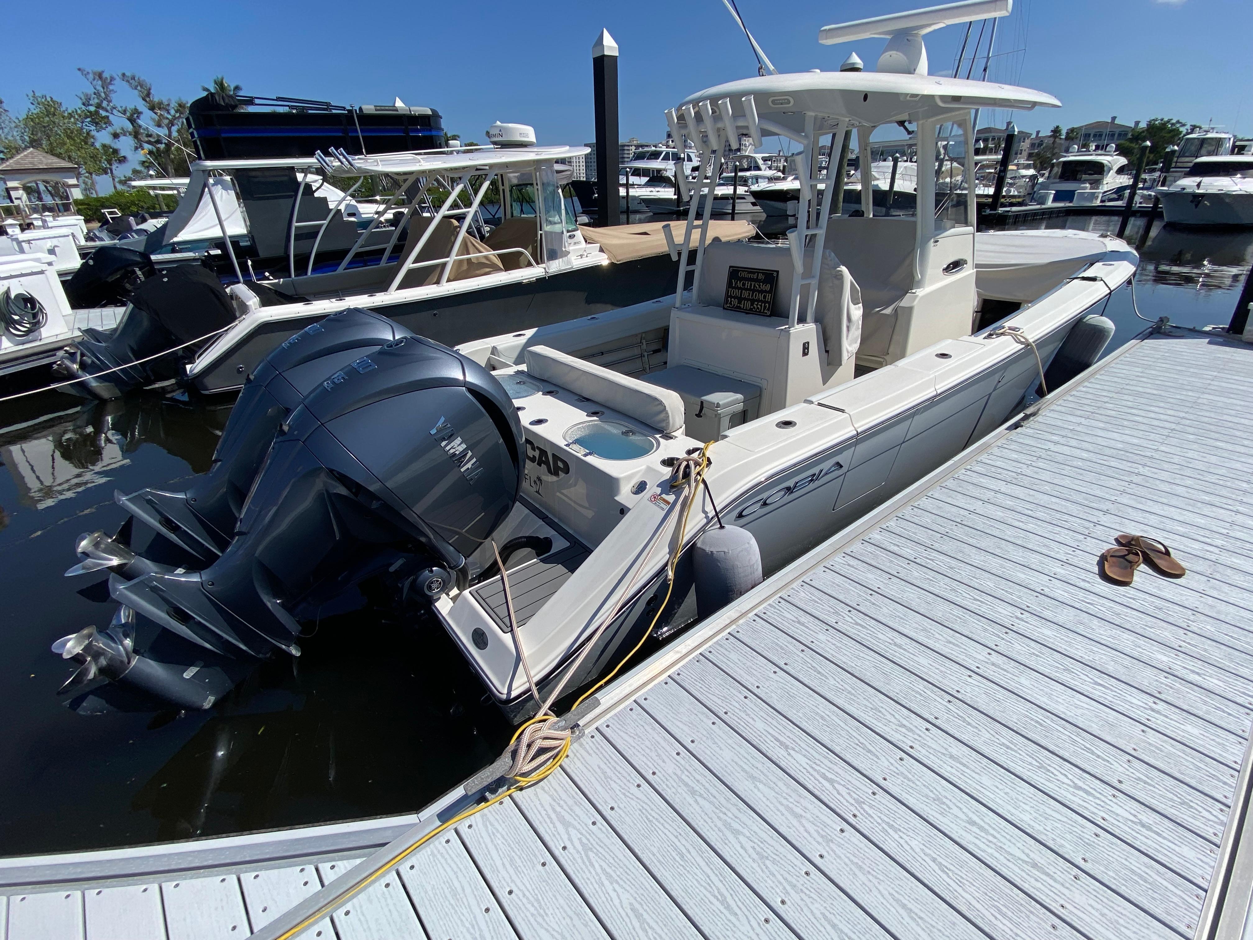 2022-cobia-301-center-console-power-9743577-20250401123806962-1_XLARGE